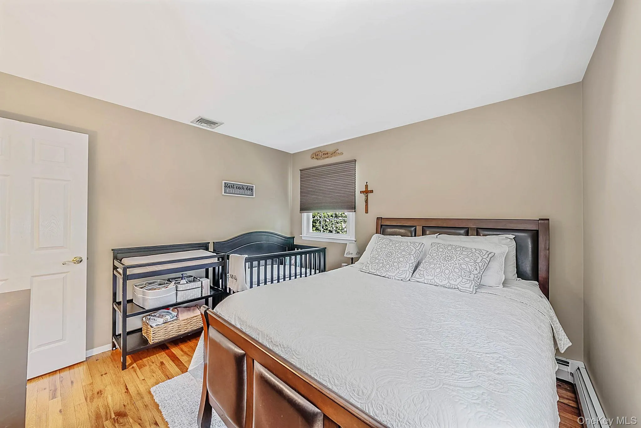 15 Locksley Lane, Smithtown, NY, 3 Bedrooms Bedrooms, 8 Rooms Rooms,2 BathroomsBathrooms,Residential,For Rent,Locksley,0,1036474 15 Locksley Lane, Smithtown, NY, 3 Bedrooms Bedrooms, 8 Rooms Rooms,2 BathroomsBathrooms,Residential,For Rent,Locksley,0,1036474
