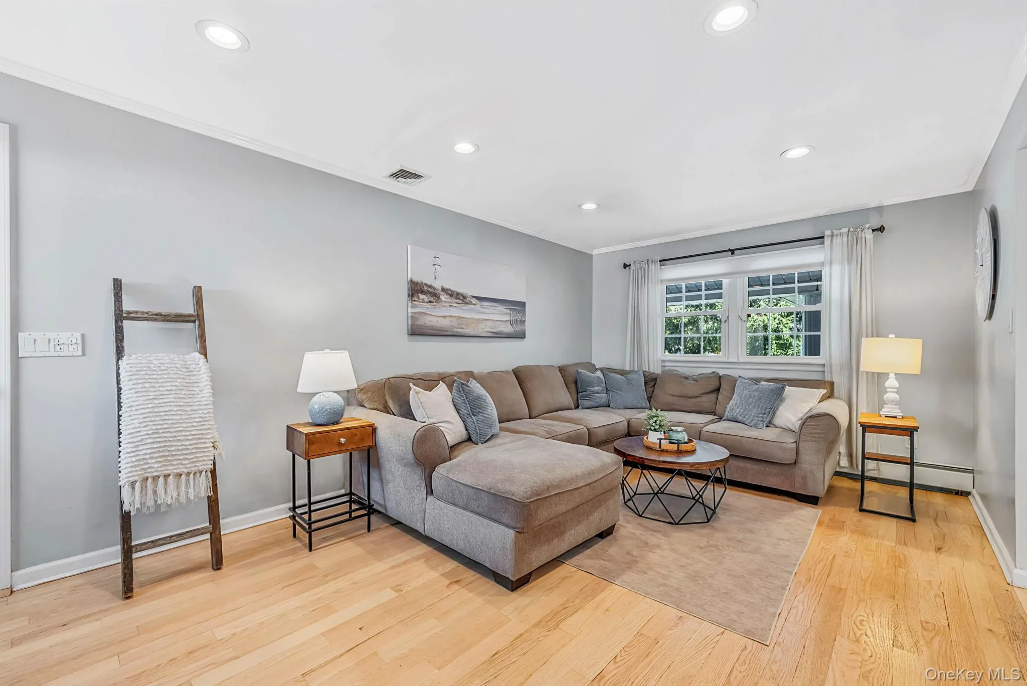 15 Locksley Lane, Smithtown, NY, 3 Bedrooms Bedrooms, 8 Rooms Rooms,2 BathroomsBathrooms,Residential,For Rent,Locksley,0,1036474 15 Locksley Lane, Smithtown, NY, 3 Bedrooms Bedrooms, 8 Rooms Rooms,2 BathroomsBathrooms,Residential,For Rent,Locksley,0,1036474