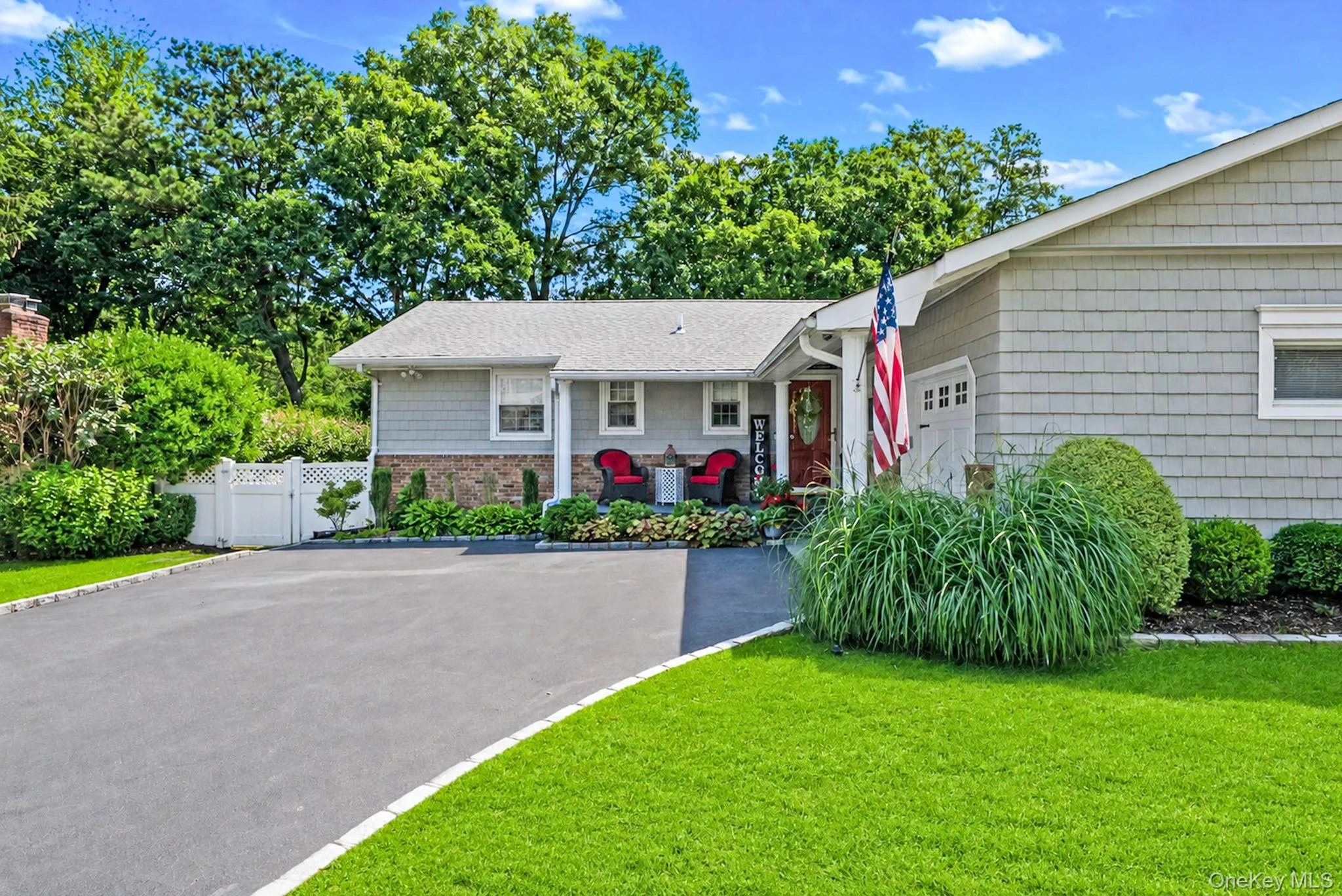 15 Locksley Lane, Smithtown, NY, 3 Bedrooms Bedrooms, 8 Rooms Rooms,2 BathroomsBathrooms,Residential,For Rent,Locksley,0,1036474 15 Locksley Lane, Smithtown, NY, 3 Bedrooms Bedrooms, 8 Rooms Rooms,2 BathroomsBathrooms,Residential,For Rent,Locksley,0,1036474