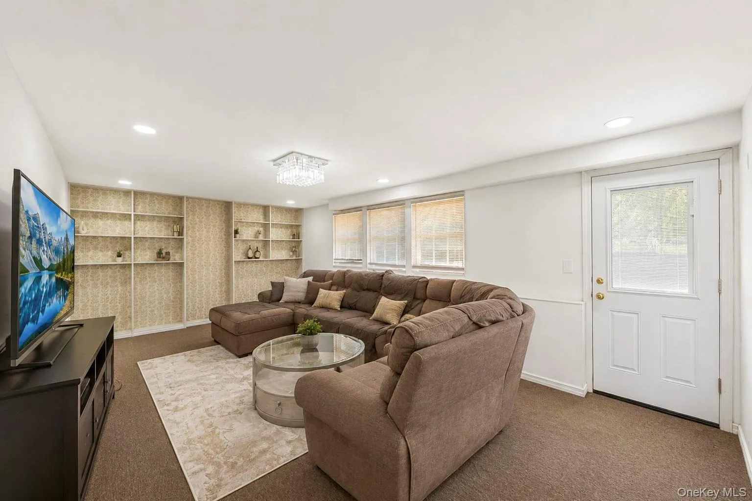 39 superior Street, Brookhaven, NY, 3 Bedrooms Bedrooms, 9 Rooms Rooms,2 BathroomsBathrooms,Residential Lease,For Rent,superior,0,1036475 39 superior Street, Brookhaven, NY, 3 Bedrooms Bedrooms, 9 Rooms Rooms,2 BathroomsBathrooms,Residential Lease,For Rent,superior,0,1036475