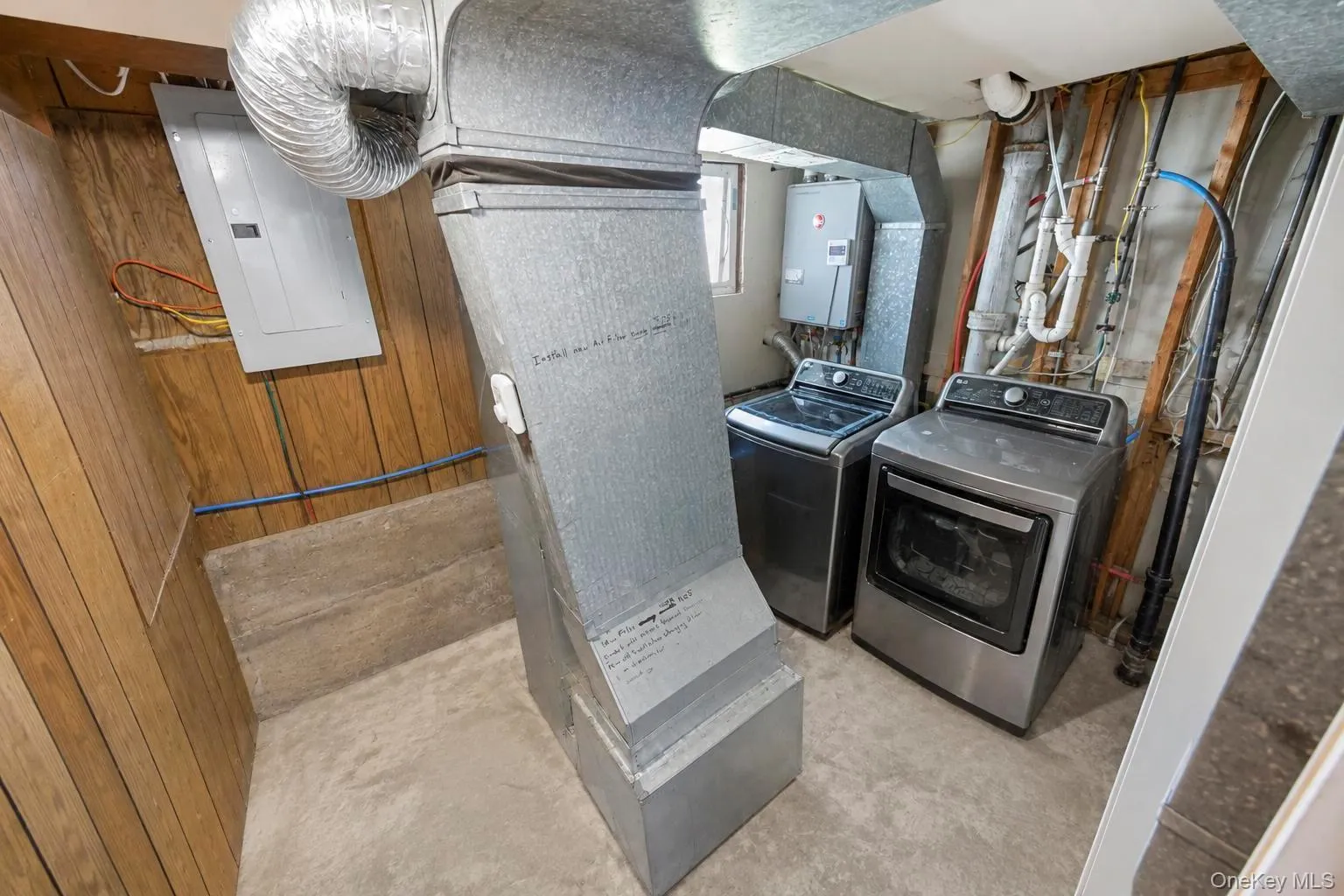 39 superior Street, Brookhaven, NY, 3 Bedrooms Bedrooms, 9 Rooms Rooms,2 BathroomsBathrooms,Residential Lease,For Rent,superior,0,1036475 39 superior Street, Brookhaven, NY, 3 Bedrooms Bedrooms, 9 Rooms Rooms,2 BathroomsBathrooms,Residential Lease,For Rent,superior,0,1036475