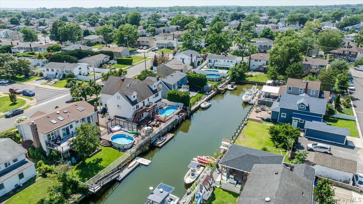 3897 Darby Lane, Hempstead, NY, 4 Bedrooms Bedrooms, 9 Rooms Rooms,2 BathroomsBathrooms,Residential,For Rent,Darby,0,1036493 3897 Darby Lane, Hempstead, NY, 4 Bedrooms Bedrooms, 9 Rooms Rooms,2 BathroomsBathrooms,Residential,For Rent,Darby,0,1036493