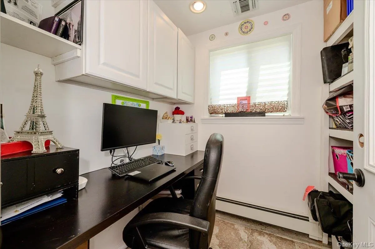 3897 Darby Lane, Hempstead, NY, 4 Bedrooms Bedrooms, 9 Rooms Rooms,2 BathroomsBathrooms,Residential,For Rent,Darby,0,1036493 3897 Darby Lane, Hempstead, NY, 4 Bedrooms Bedrooms, 9 Rooms Rooms,2 BathroomsBathrooms,Residential,For Rent,Darby,0,1036493