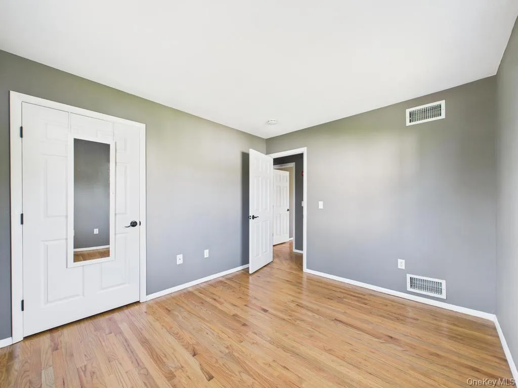 45 Willow Street, Riverhead, NY, 3 Bedrooms Bedrooms, 4 Rooms Rooms,2 BathroomsBathrooms,Residential Lease,For Rent,Willow,0,1036501 45 Willow Street, Riverhead, NY, 3 Bedrooms Bedrooms, 4 Rooms Rooms,2 BathroomsBathrooms,Residential Lease,For Rent,Willow,0,1036501