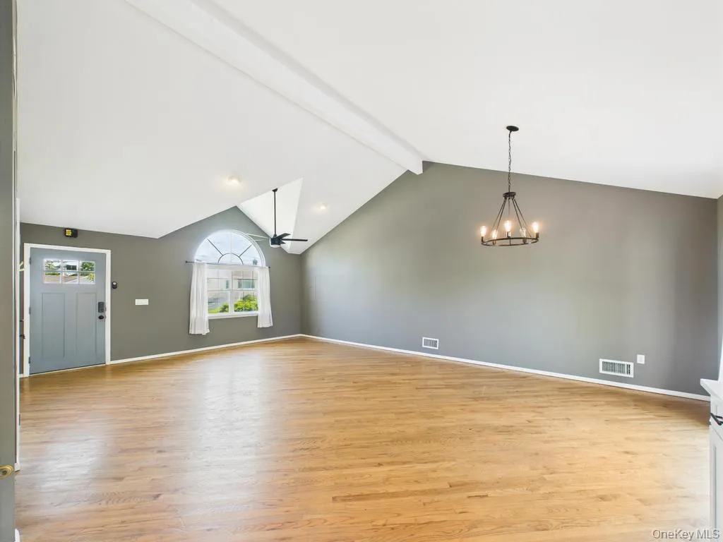 45 Willow Street, Riverhead, NY, 3 Bedrooms Bedrooms, 4 Rooms Rooms,2 BathroomsBathrooms,Residential Lease,For Rent,Willow,0,1036501 45 Willow Street, Riverhead, NY, 3 Bedrooms Bedrooms, 4 Rooms Rooms,2 BathroomsBathrooms,Residential Lease,For Rent,Willow,0,1036501