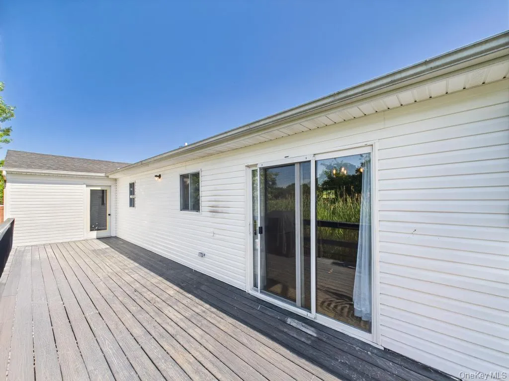 45 Willow Street, Riverhead, NY, 3 Bedrooms Bedrooms, 4 Rooms Rooms,2 BathroomsBathrooms,Residential Lease,For Rent,Willow,0,1036501 45 Willow Street, Riverhead, NY, 3 Bedrooms Bedrooms, 4 Rooms Rooms,2 BathroomsBathrooms,Residential Lease,For Rent,Willow,0,1036501