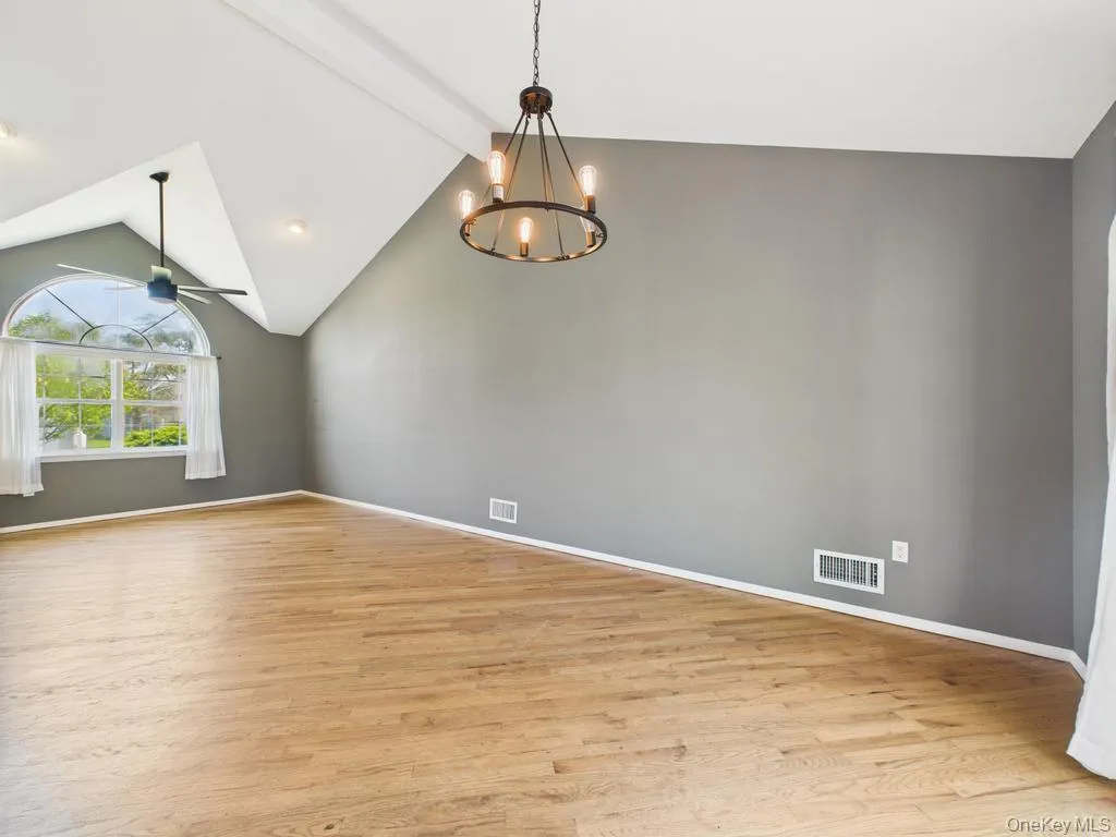 45 Willow Street, Riverhead, NY, 3 Bedrooms Bedrooms, 4 Rooms Rooms,2 BathroomsBathrooms,Residential Lease,For Rent,Willow,0,1036501 45 Willow Street, Riverhead, NY, 3 Bedrooms Bedrooms, 4 Rooms Rooms,2 BathroomsBathrooms,Residential Lease,For Rent,Willow,0,1036501