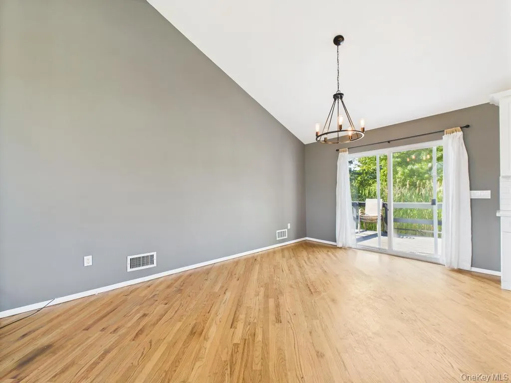 45 Willow Street, Riverhead, NY, 3 Bedrooms Bedrooms, 4 Rooms Rooms,2 BathroomsBathrooms,Residential Lease,For Rent,Willow,0,1036501 45 Willow Street, Riverhead, NY, 3 Bedrooms Bedrooms, 4 Rooms Rooms,2 BathroomsBathrooms,Residential Lease,For Rent,Willow,0,1036501