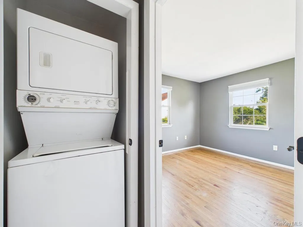 45 Willow Street, Riverhead, NY, 3 Bedrooms Bedrooms, 4 Rooms Rooms,2 BathroomsBathrooms,Residential Lease,For Rent,Willow,0,1036501 45 Willow Street, Riverhead, NY, 3 Bedrooms Bedrooms, 4 Rooms Rooms,2 BathroomsBathrooms,Residential Lease,For Rent,Willow,0,1036501
