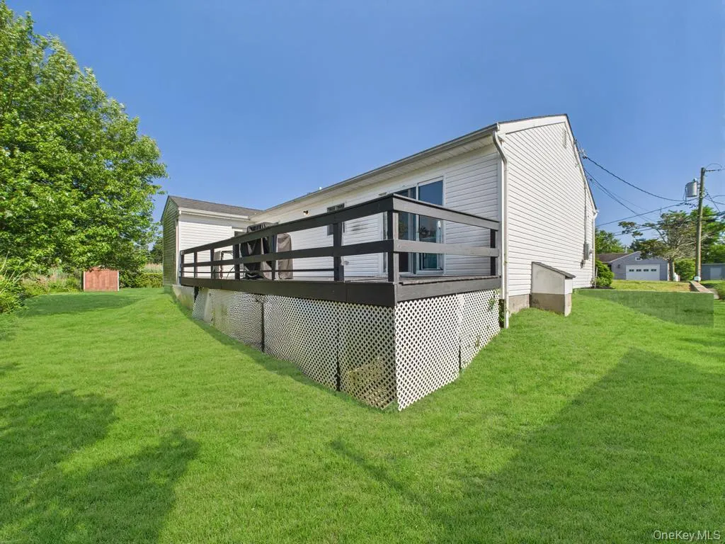 45 Willow Street, Riverhead, NY, 3 Bedrooms Bedrooms, 4 Rooms Rooms,2 BathroomsBathrooms,Residential Lease,For Rent,Willow,0,1036501 45 Willow Street, Riverhead, NY, 3 Bedrooms Bedrooms, 4 Rooms Rooms,2 BathroomsBathrooms,Residential Lease,For Rent,Willow,0,1036501