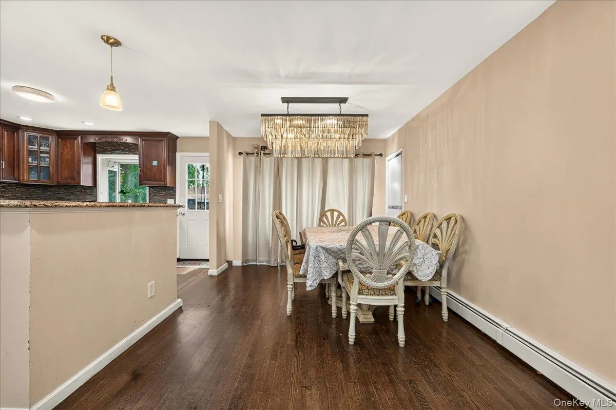 57 1st Street, Oyster Bay, NY, 5 Bedrooms Bedrooms, 13 Rooms Rooms,3 BathroomsBathrooms,Residential,For Rent,1st,0,1036505 57 1st Street, Oyster Bay, NY, 5 Bedrooms Bedrooms, 13 Rooms Rooms,3 BathroomsBathrooms,Residential,For Rent,1st,0,1036505