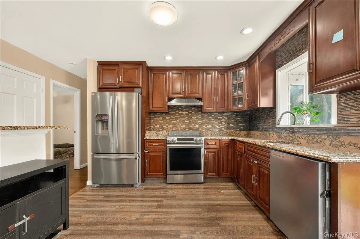 57 1st Street, Oyster Bay, NY, 5 Bedrooms Bedrooms, 13 Rooms Rooms,3 BathroomsBathrooms,Residential,For Rent,1st,0,1036505 57 1st Street, Oyster Bay, NY, 5 Bedrooms Bedrooms, 13 Rooms Rooms,3 BathroomsBathrooms,Residential,For Rent,1st,0,1036505