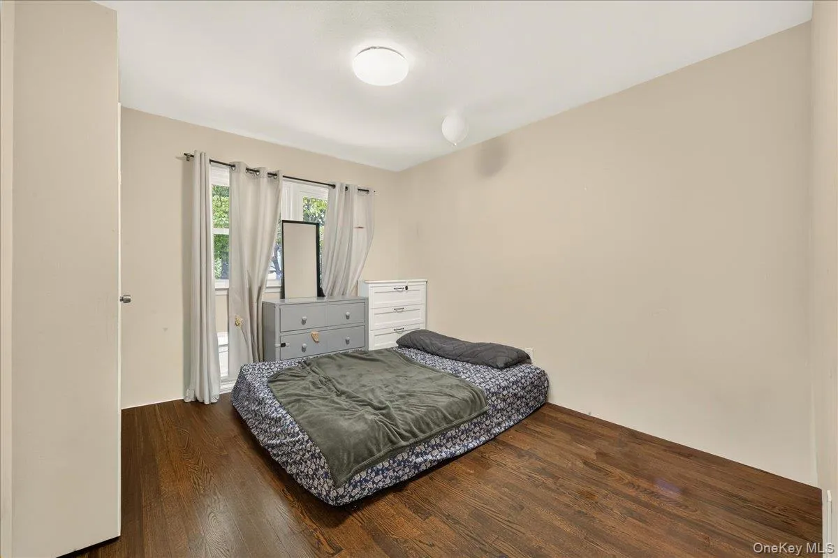 57 1st Street, Oyster Bay, NY, 5 Bedrooms Bedrooms, 13 Rooms Rooms,3 BathroomsBathrooms,Residential,For Rent,1st,0,1036505 57 1st Street, Oyster Bay, NY, 5 Bedrooms Bedrooms, 13 Rooms Rooms,3 BathroomsBathrooms,Residential,For Rent,1st,0,1036505