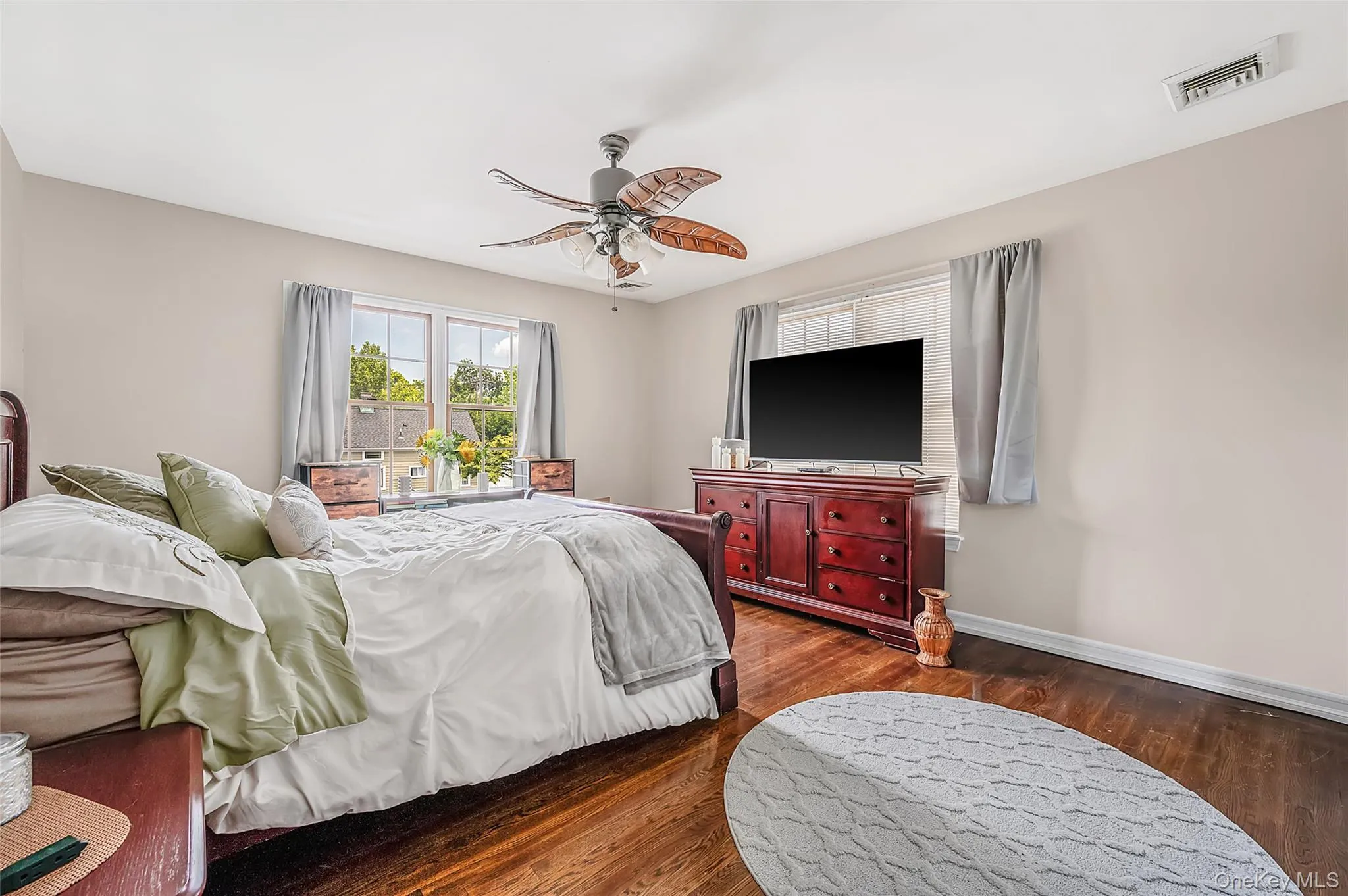 4 Teamster Lane, Hempstead, NY, 5 Bedrooms Bedrooms, 20 Rooms Rooms,3 BathroomsBathrooms,Residential,For Rent,Teamster,0,1036511 4 Teamster Lane, Hempstead, NY, 5 Bedrooms Bedrooms, 20 Rooms Rooms,3 BathroomsBathrooms,Residential,For Rent,Teamster,0,1036511