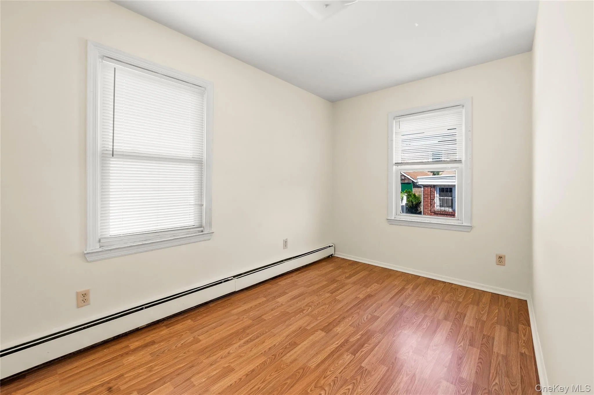 21 Beechwood Avenue, North Hempstead, NY, 2 Bedrooms Bedrooms, 4 Rooms Rooms,1 BathroomBathrooms,Residential,For Rent,Beechwood,0,1036514 21 Beechwood Avenue, North Hempstead, NY, 2 Bedrooms Bedrooms, 4 Rooms Rooms,1 BathroomBathrooms,Residential,For Rent,Beechwood,0,1036514