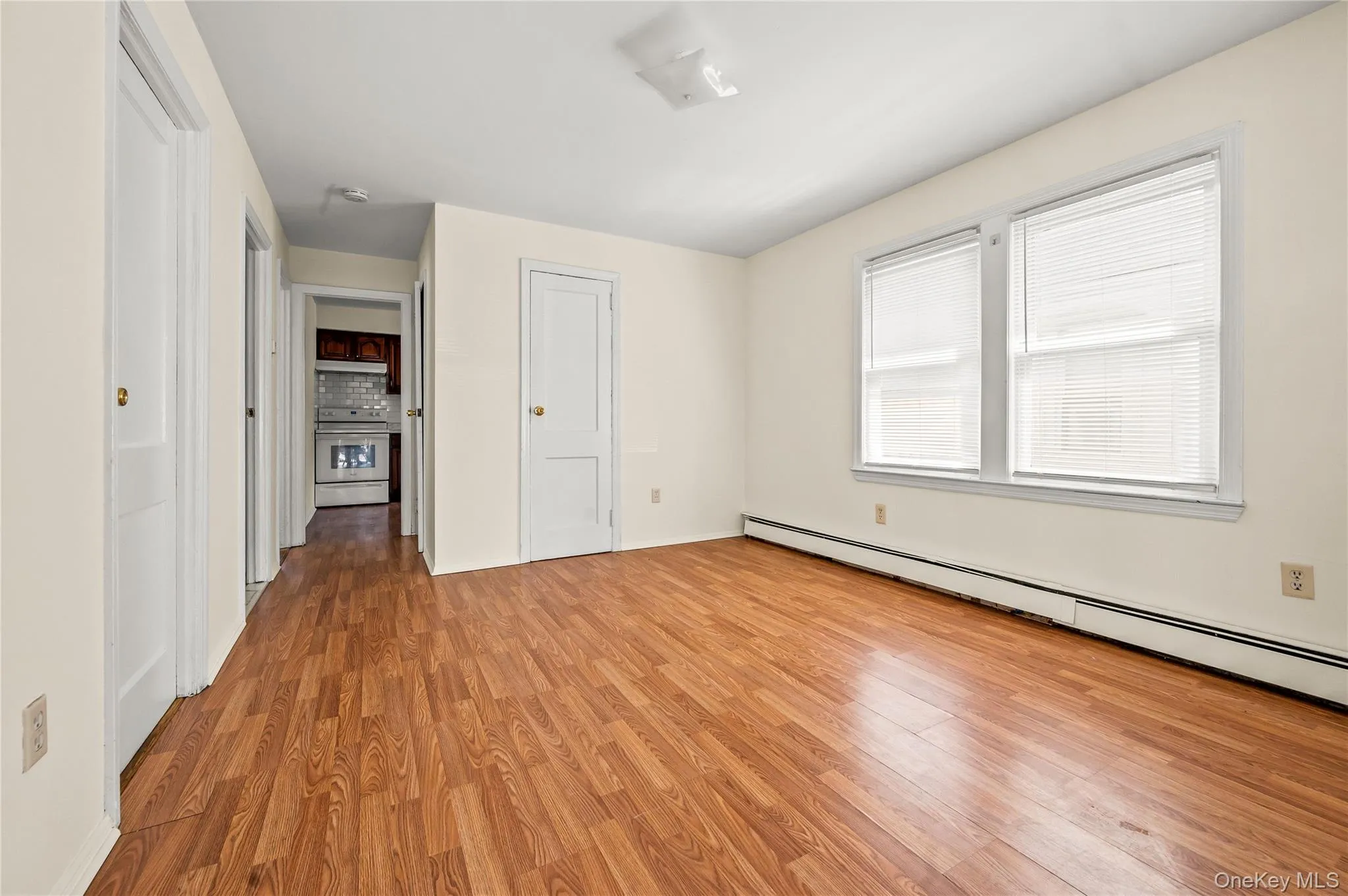 21 Beechwood Avenue, North Hempstead, NY, 2 Bedrooms Bedrooms, 4 Rooms Rooms,1 BathroomBathrooms,Residential,For Rent,Beechwood,0,1036514 21 Beechwood Avenue, North Hempstead, NY, 2 Bedrooms Bedrooms, 4 Rooms Rooms,1 BathroomBathrooms,Residential,For Rent,Beechwood,0,1036514