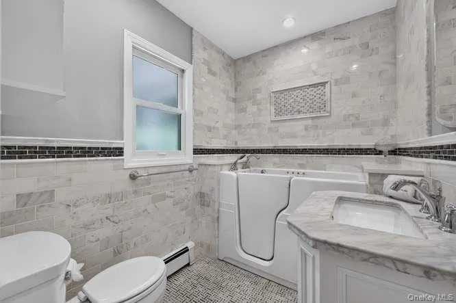 4 Woodleaf Court, Huntington, NY, 3 Bedrooms Bedrooms, 7 Rooms Rooms,2 BathroomsBathrooms,Residential,For Rent,Woodleaf,0,1036519 4 Woodleaf Court, Huntington, NY, 3 Bedrooms Bedrooms, 7 Rooms Rooms,2 BathroomsBathrooms,Residential,For Rent,Woodleaf,0,1036519