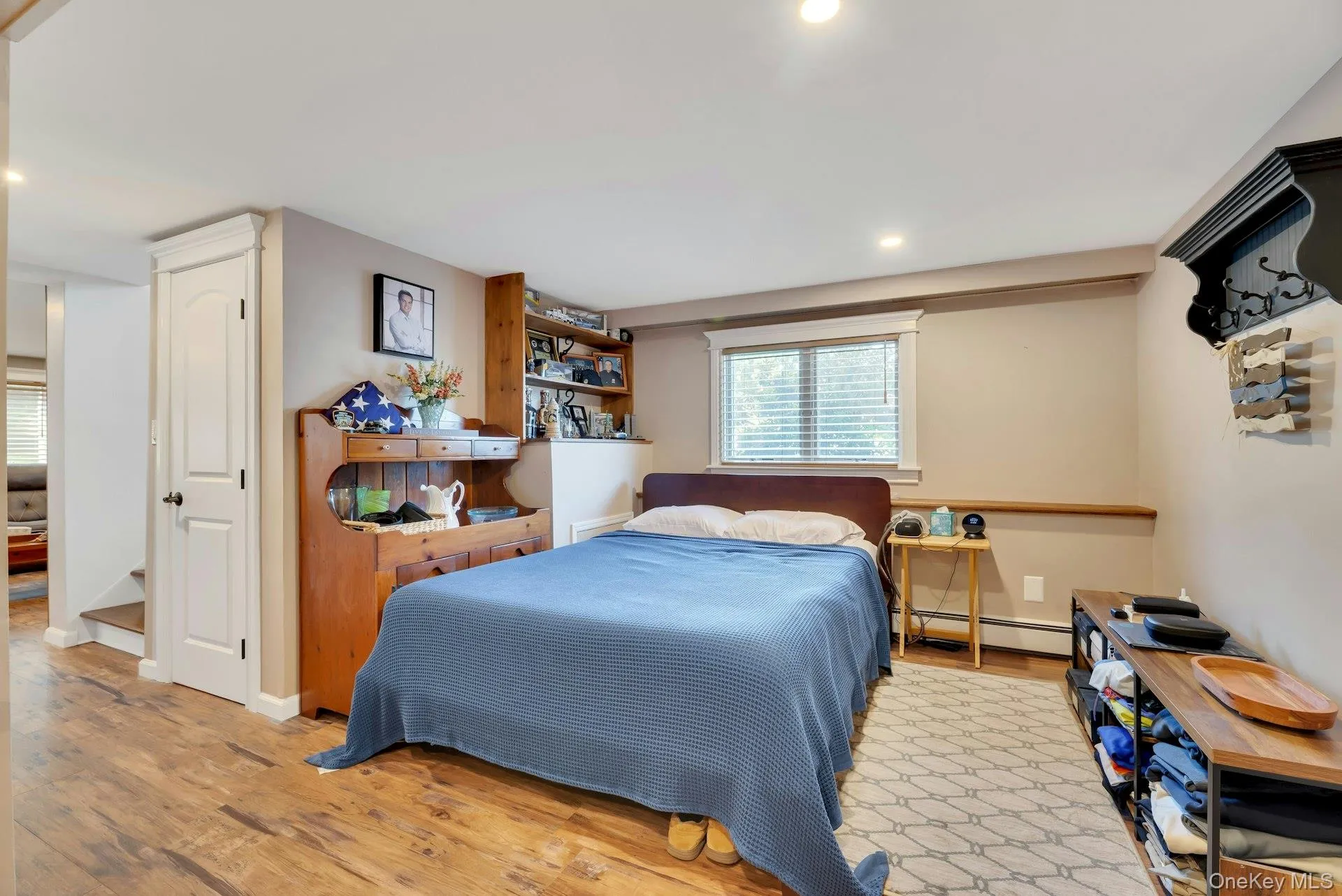 Many options for the use of this space, Bedroom or Game room etc. Many options for the use of this space, Bedroom or Game room etc.