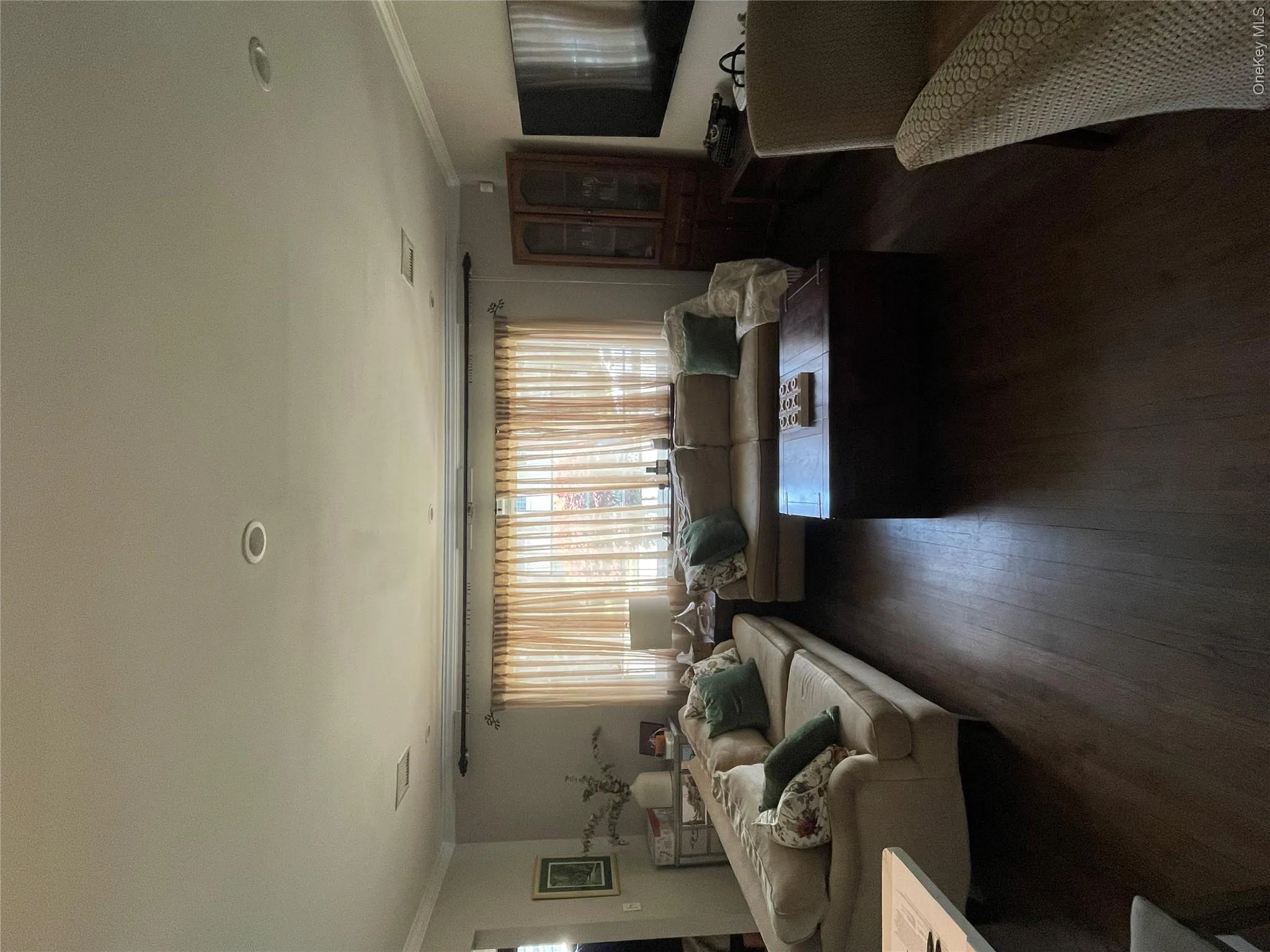 155 Secatogue Avenue, Oyster Bay, NY, 3 Bedrooms Bedrooms, 9 Rooms Rooms,2 BathroomsBathrooms,Residential,For Rent,Secatogue,0,1036523 155 Secatogue Avenue, Oyster Bay, NY, 3 Bedrooms Bedrooms, 9 Rooms Rooms,2 BathroomsBathrooms,Residential,For Rent,Secatogue,0,1036523