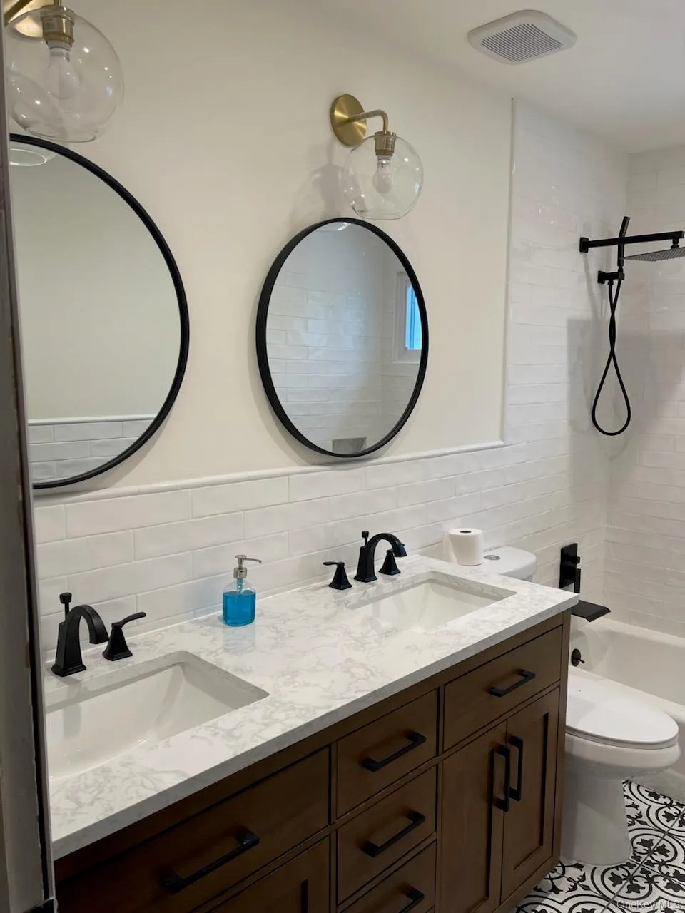 155 Secatogue Avenue, Oyster Bay, NY, 3 Bedrooms Bedrooms, 9 Rooms Rooms,2 BathroomsBathrooms,Residential,For Rent,Secatogue,0,1036523 155 Secatogue Avenue, Oyster Bay, NY, 3 Bedrooms Bedrooms, 9 Rooms Rooms,2 BathroomsBathrooms,Residential,For Rent,Secatogue,0,1036523