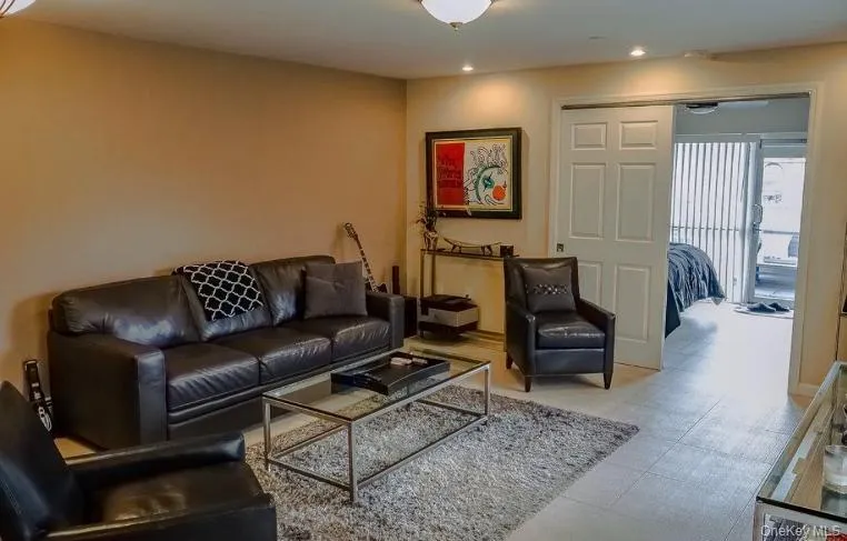21-70 31 Street, New York, NY, 1 Bedroom Bedrooms, 3 Rooms Rooms,1 BathroomBathrooms,Residential Lease,For Rent,31,0,1036524 21-70 31 Street, New York, NY, 1 Bedroom Bedrooms, 3 Rooms Rooms,1 BathroomBathrooms,Residential Lease,For Rent,31,0,1036524