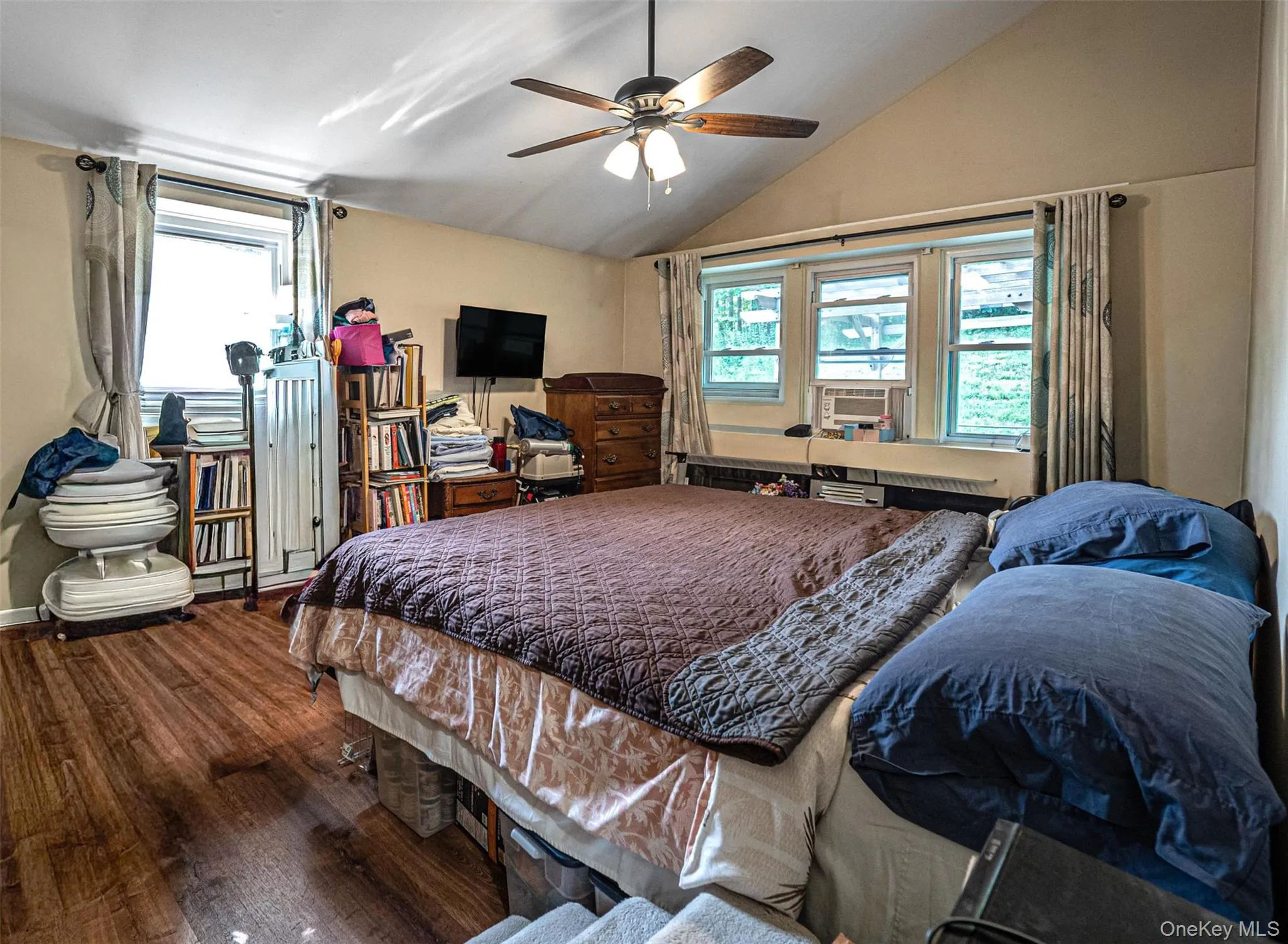 Lots of items in room but very neat & clean Lots of items in room but very neat & clean