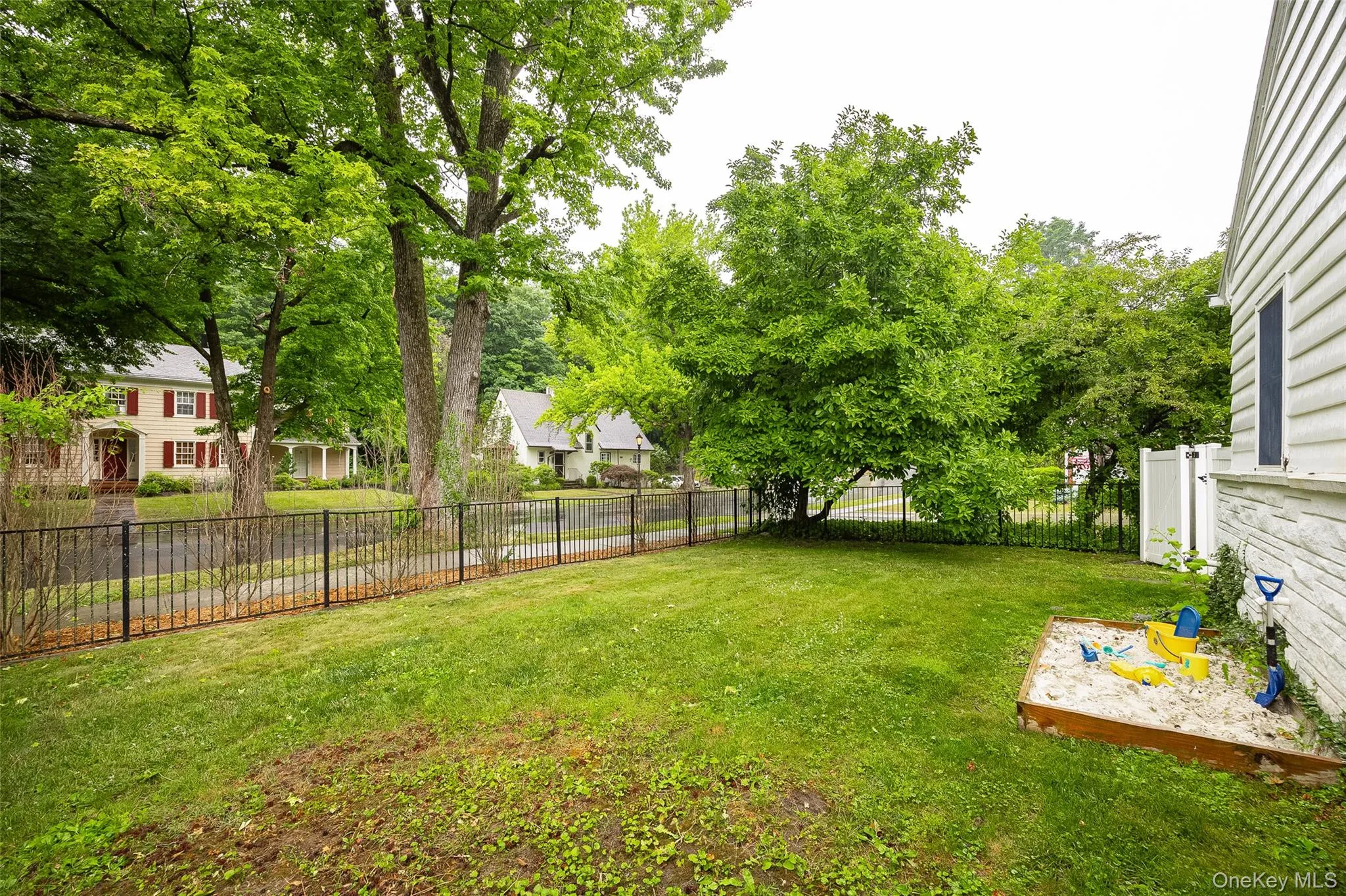 46 Barnard Avenue, Poughkeepsie, NY, 3 Bedrooms Bedrooms, 10 Rooms Rooms,3 BathroomsBathrooms,Residential Lease,For Rent,Barnard,0,1036533 46 Barnard Avenue, Poughkeepsie, NY, 3 Bedrooms Bedrooms, 10 Rooms Rooms,3 BathroomsBathrooms,Residential Lease,For Rent,Barnard,0,1036533