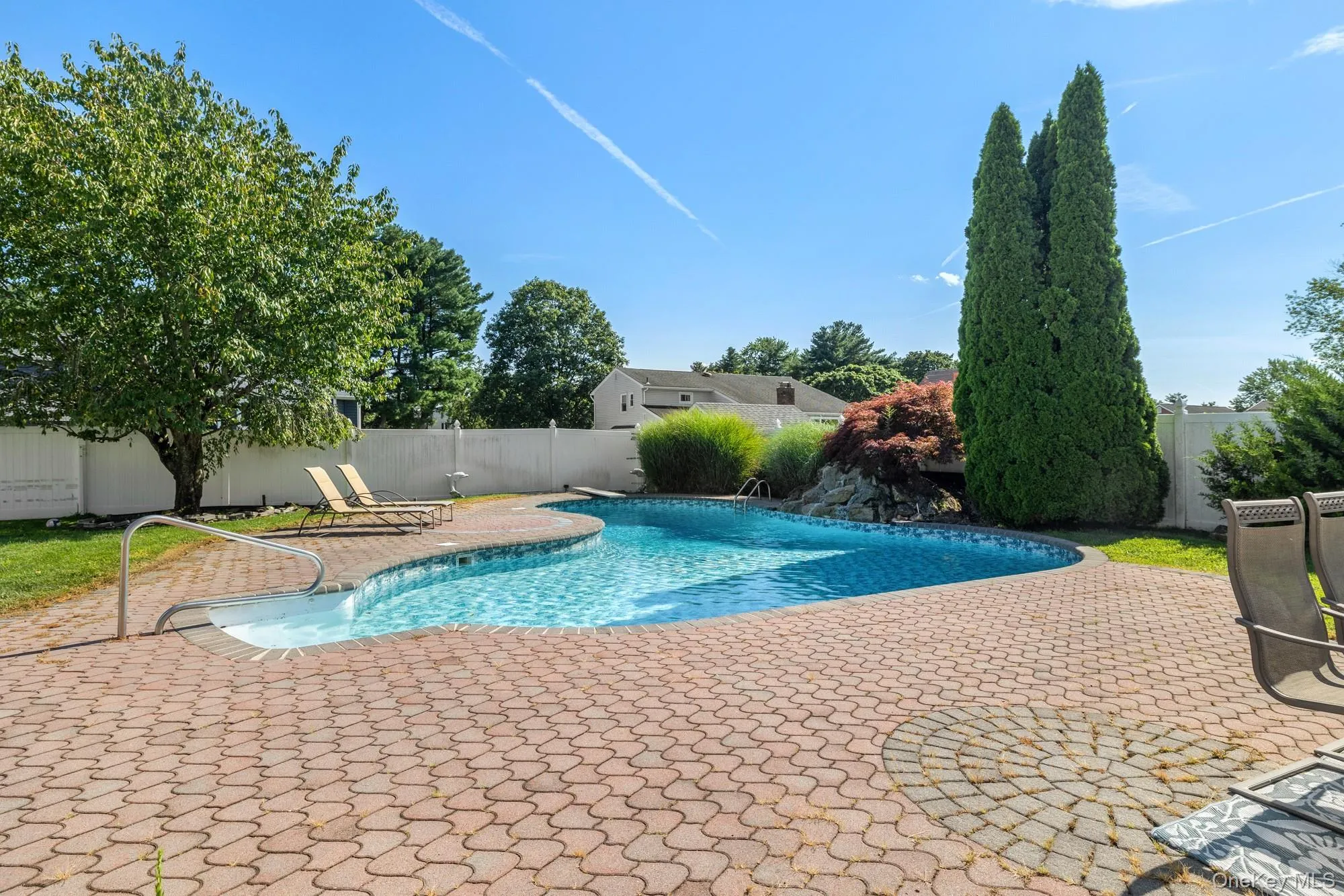 108 Burr Road, Huntington, NY, 5 Bedrooms Bedrooms, 9 Rooms Rooms,5 BathroomsBathrooms,Residential,For Rent,Burr,0,1036534 108 Burr Road, Huntington, NY, 5 Bedrooms Bedrooms, 9 Rooms Rooms,5 BathroomsBathrooms,Residential,For Rent,Burr,0,1036534
