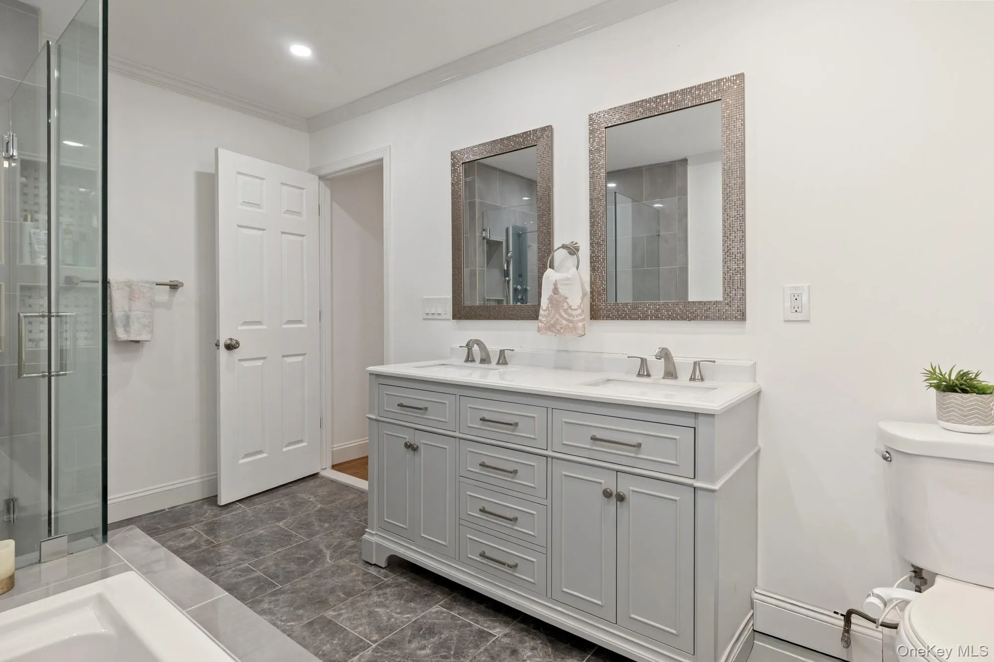108 Burr Road, Huntington, NY, 5 Bedrooms Bedrooms, 9 Rooms Rooms,5 BathroomsBathrooms,Residential,For Rent,Burr,0,1036534 108 Burr Road, Huntington, NY, 5 Bedrooms Bedrooms, 9 Rooms Rooms,5 BathroomsBathrooms,Residential,For Rent,Burr,0,1036534