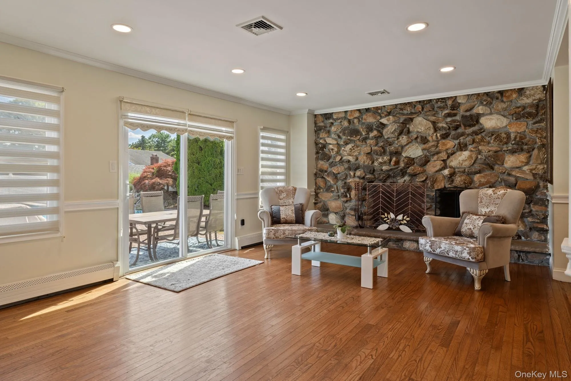 108 Burr Road, Huntington, NY, 5 Bedrooms Bedrooms, 9 Rooms Rooms,5 BathroomsBathrooms,Residential,For Rent,Burr,0,1036534 108 Burr Road, Huntington, NY, 5 Bedrooms Bedrooms, 9 Rooms Rooms,5 BathroomsBathrooms,Residential,For Rent,Burr,0,1036534
