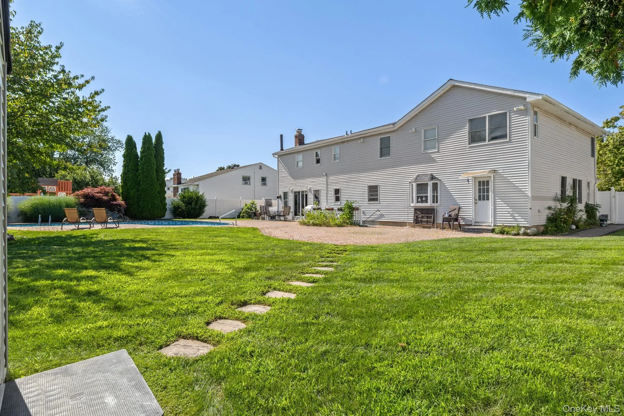 108 Burr Road, Huntington, NY, 5 Bedrooms Bedrooms, 9 Rooms Rooms,5 BathroomsBathrooms,Residential,For Rent,Burr,0,1036534 108 Burr Road, Huntington, NY, 5 Bedrooms Bedrooms, 9 Rooms Rooms,5 BathroomsBathrooms,Residential,For Rent,Burr,0,1036534