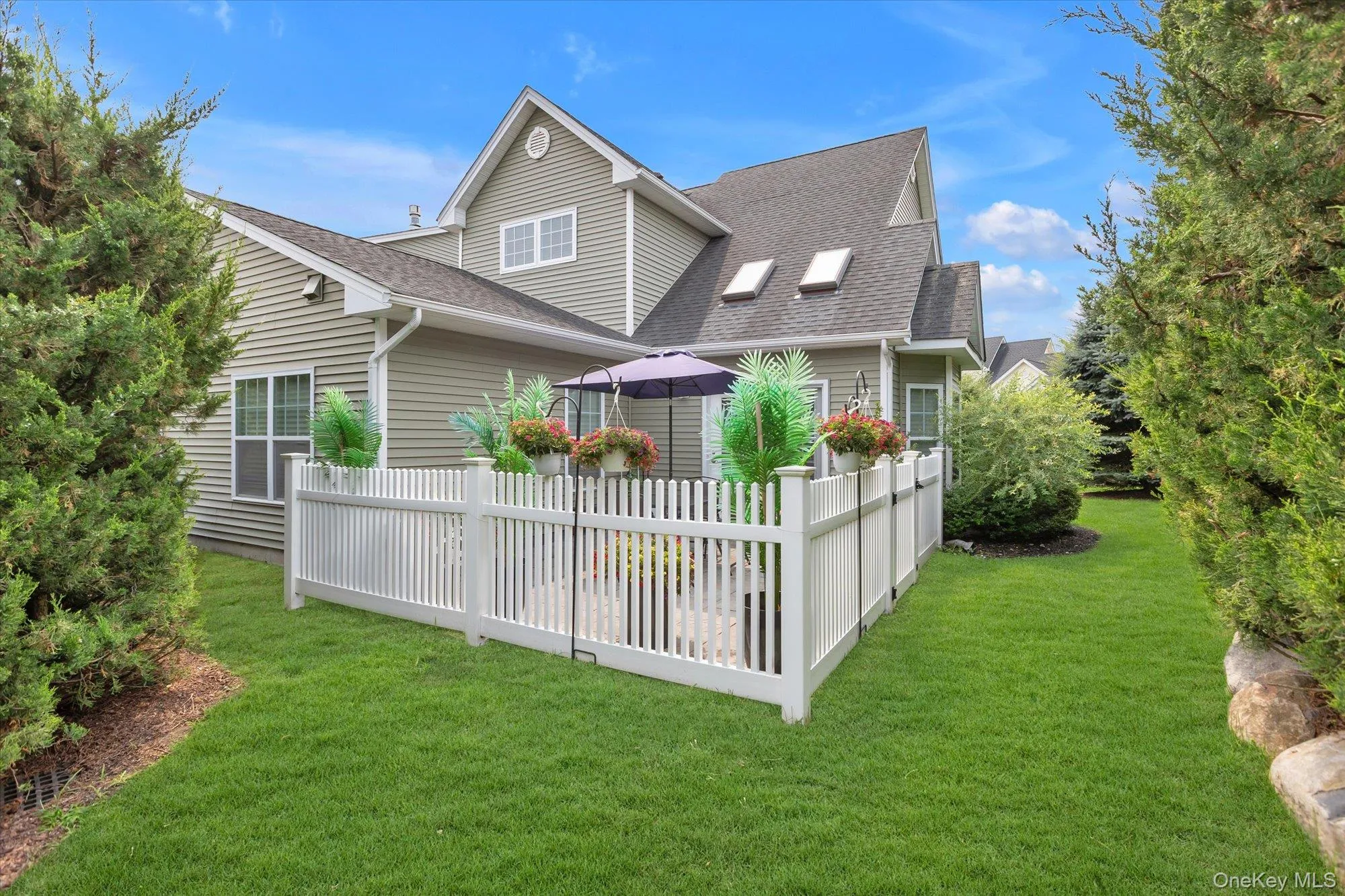 158 Stoneleigh Drive, Riverhead, NY, 2 Bedrooms Bedrooms, 5 Rooms Rooms,3 BathroomsBathrooms,Residential,For Rent,Stoneleigh,0,1036536 158 Stoneleigh Drive, Riverhead, NY, 2 Bedrooms Bedrooms, 5 Rooms Rooms,3 BathroomsBathrooms,Residential,For Rent,Stoneleigh,0,1036536
