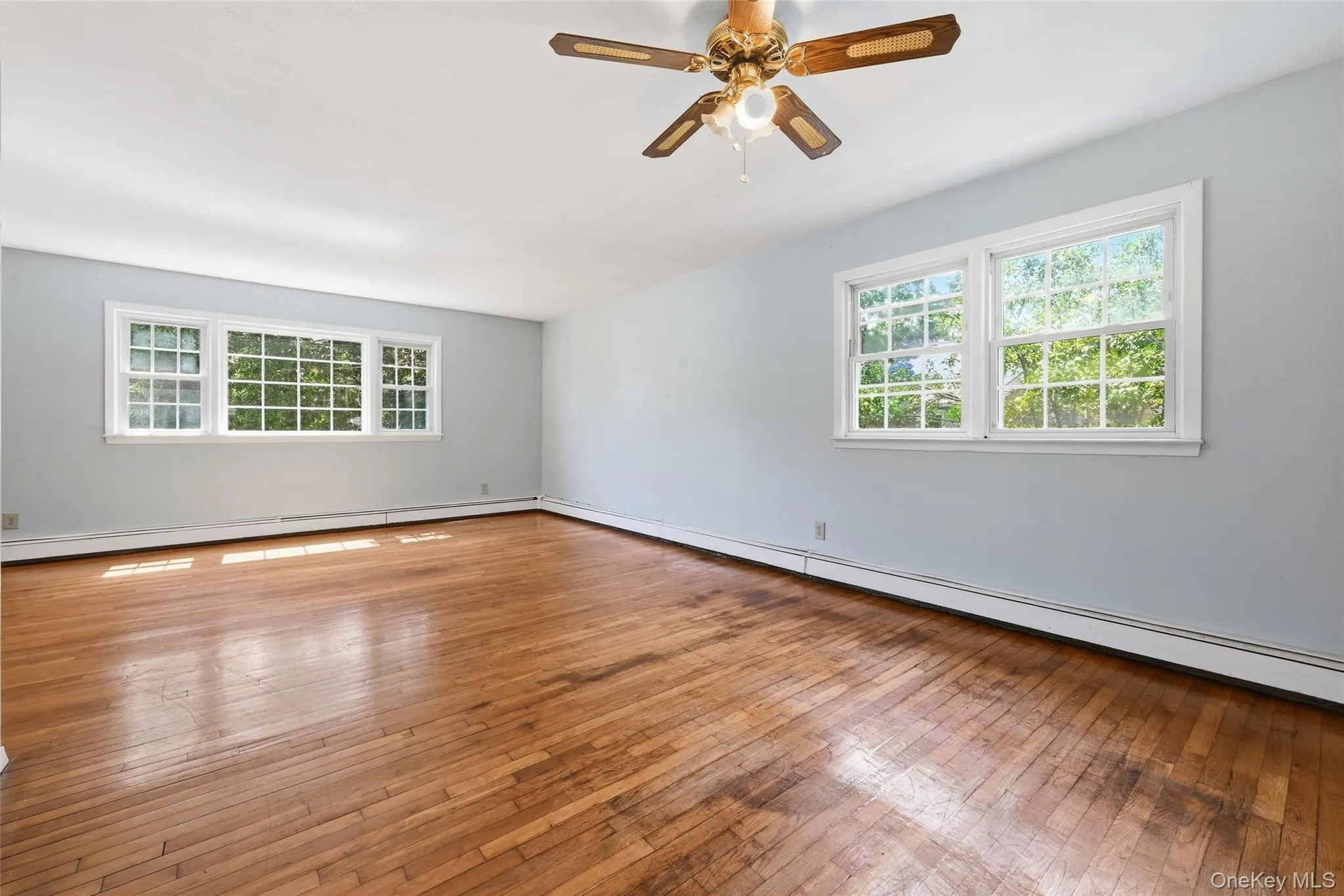 380 Sheridan Street, North Hempstead, NY, 5 Bedrooms Bedrooms, 10 Rooms Rooms,2 BathroomsBathrooms,Residential,For Rent,Sheridan,0,1036537 380 Sheridan Street, North Hempstead, NY, 5 Bedrooms Bedrooms, 10 Rooms Rooms,2 BathroomsBathrooms,Residential,For Rent,Sheridan,0,1036537
