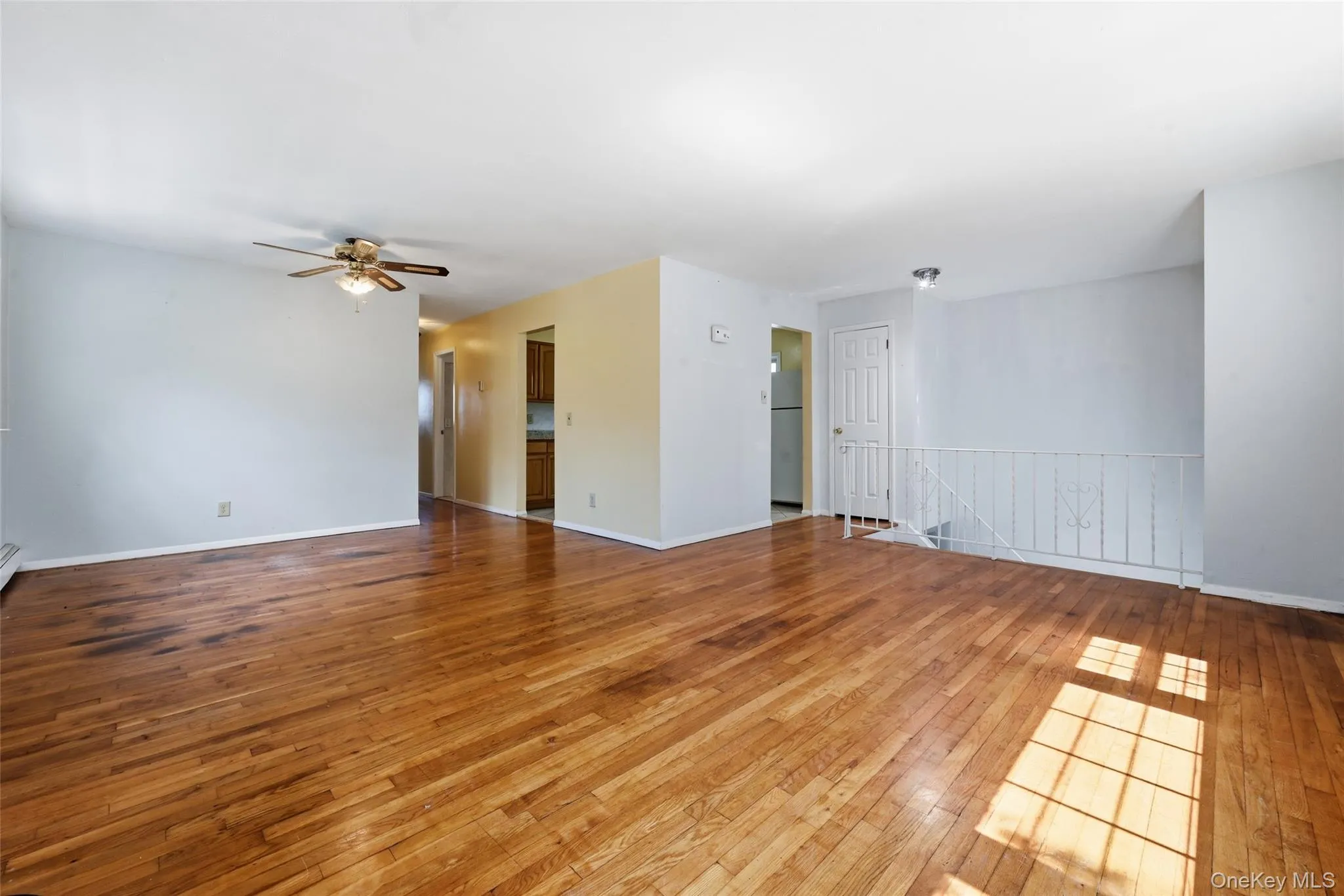 380 Sheridan Street, North Hempstead, NY, 5 Bedrooms Bedrooms, 10 Rooms Rooms,2 BathroomsBathrooms,Residential,For Rent,Sheridan,0,1036537 380 Sheridan Street, North Hempstead, NY, 5 Bedrooms Bedrooms, 10 Rooms Rooms,2 BathroomsBathrooms,Residential,For Rent,Sheridan,0,1036537