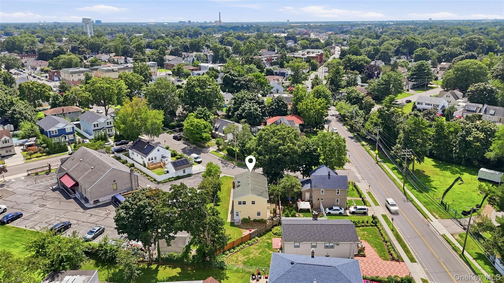 380 Sheridan Street, North Hempstead, NY, 5 Bedrooms Bedrooms, 10 Rooms Rooms,2 BathroomsBathrooms,Residential,For Rent,Sheridan,0,1036537 380 Sheridan Street, North Hempstead, NY, 5 Bedrooms Bedrooms, 10 Rooms Rooms,2 BathroomsBathrooms,Residential,For Rent,Sheridan,0,1036537