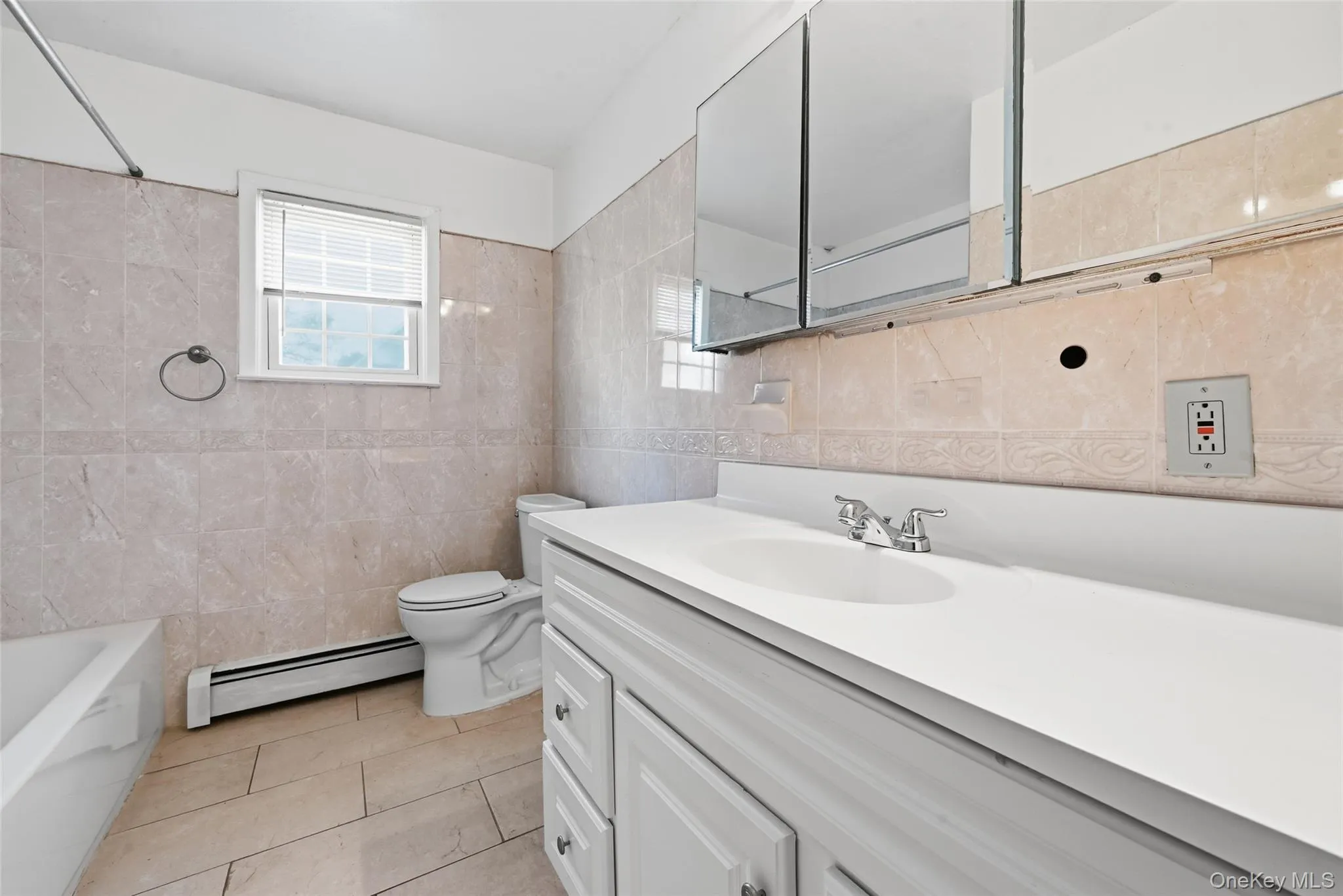 380 Sheridan Street, North Hempstead, NY, 5 Bedrooms Bedrooms, 10 Rooms Rooms,2 BathroomsBathrooms,Residential,For Rent,Sheridan,0,1036537 380 Sheridan Street, North Hempstead, NY, 5 Bedrooms Bedrooms, 10 Rooms Rooms,2 BathroomsBathrooms,Residential,For Rent,Sheridan,0,1036537