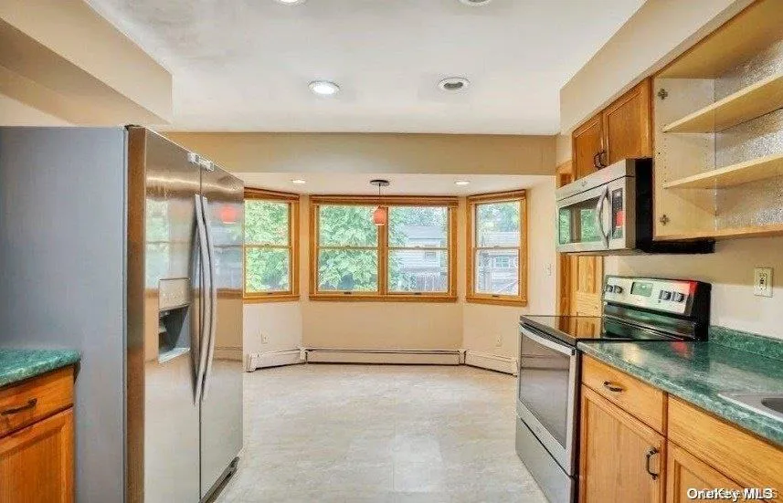 6 Willow Street, Brookhaven, NY, 5 Bedrooms Bedrooms, 6 Rooms Rooms,2 BathroomsBathrooms,Residential Lease,For Rent,Willow,0,1036538 6 Willow Street, Brookhaven, NY, 5 Bedrooms Bedrooms, 6 Rooms Rooms,2 BathroomsBathrooms,Residential Lease,For Rent,Willow,0,1036538