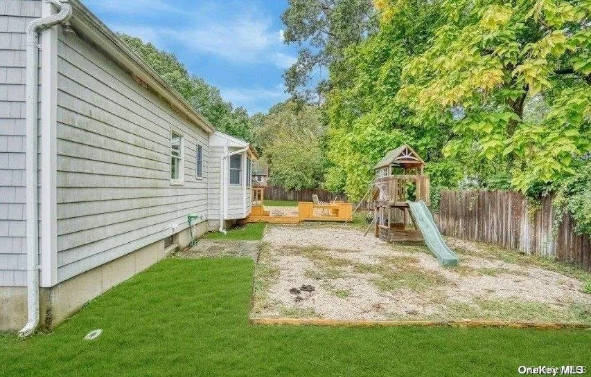 6 Willow Street, Brookhaven, NY, 5 Bedrooms Bedrooms, 6 Rooms Rooms,2 BathroomsBathrooms,Residential Lease,For Rent,Willow,0,1036538 6 Willow Street, Brookhaven, NY, 5 Bedrooms Bedrooms, 6 Rooms Rooms,2 BathroomsBathrooms,Residential Lease,For Rent,Willow,0,1036538