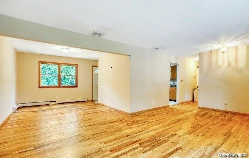 6 Willow Street, Brookhaven, NY, 5 Bedrooms Bedrooms, 6 Rooms Rooms,2 BathroomsBathrooms,Residential Lease,For Rent,Willow,0,1036538 6 Willow Street, Brookhaven, NY, 5 Bedrooms Bedrooms, 6 Rooms Rooms,2 BathroomsBathrooms,Residential Lease,For Rent,Willow,0,1036538