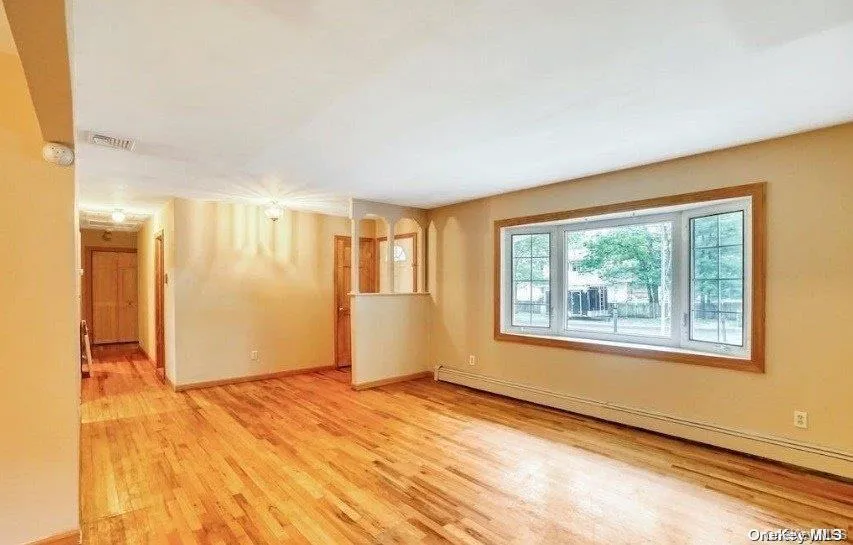 6 Willow Street, Brookhaven, NY, 5 Bedrooms Bedrooms, 6 Rooms Rooms,2 BathroomsBathrooms,Residential Lease,For Rent,Willow,0,1036538 6 Willow Street, Brookhaven, NY, 5 Bedrooms Bedrooms, 6 Rooms Rooms,2 BathroomsBathrooms,Residential Lease,For Rent,Willow,0,1036538
