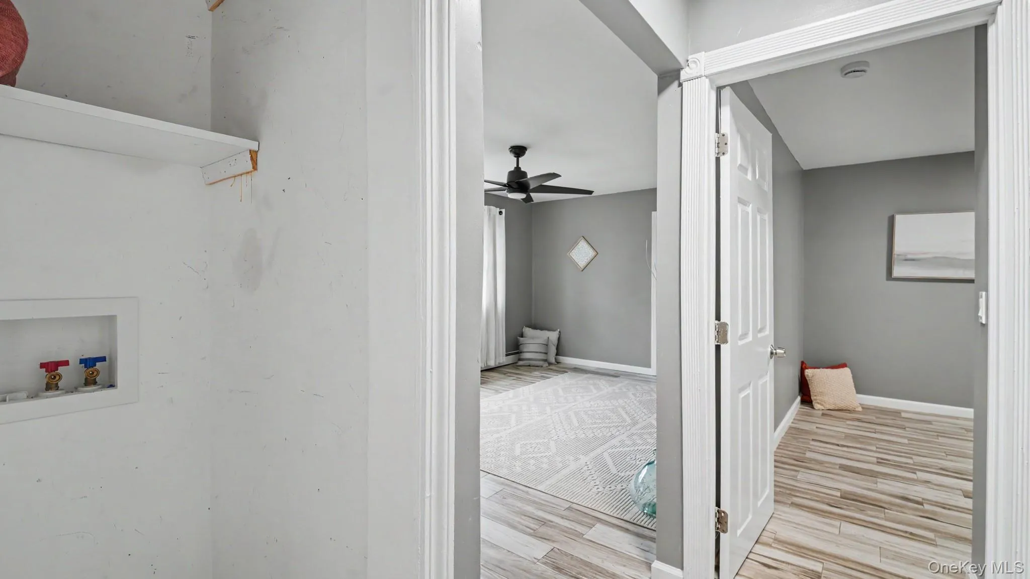 32 Lake Place, Babylon, NY, 3 Bedrooms Bedrooms, 5 Rooms Rooms,1 BathroomBathrooms,Residential,For Rent,Lake,0,1036539 32 Lake Place, Babylon, NY, 3 Bedrooms Bedrooms, 5 Rooms Rooms,1 BathroomBathrooms,Residential,For Rent,Lake,0,1036539
