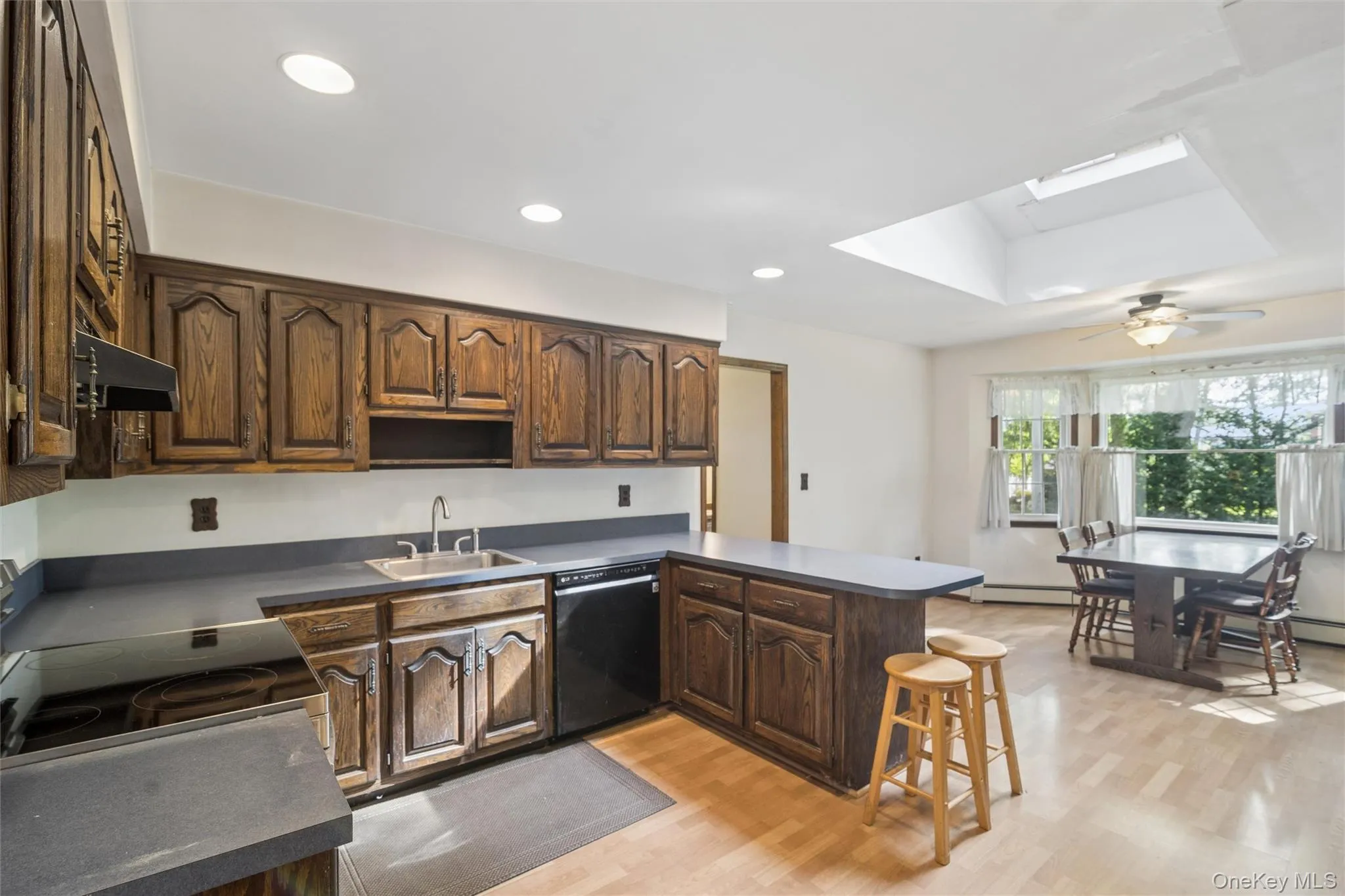 30 White Birch Circle, Brookhaven, NY, 4 Bedrooms Bedrooms, 10 Rooms Rooms,2 BathroomsBathrooms,Residential,For Rent,White Birch,0,1036540 30 White Birch Circle, Brookhaven, NY, 4 Bedrooms Bedrooms, 10 Rooms Rooms,2 BathroomsBathrooms,Residential,For Rent,White Birch,0,1036540