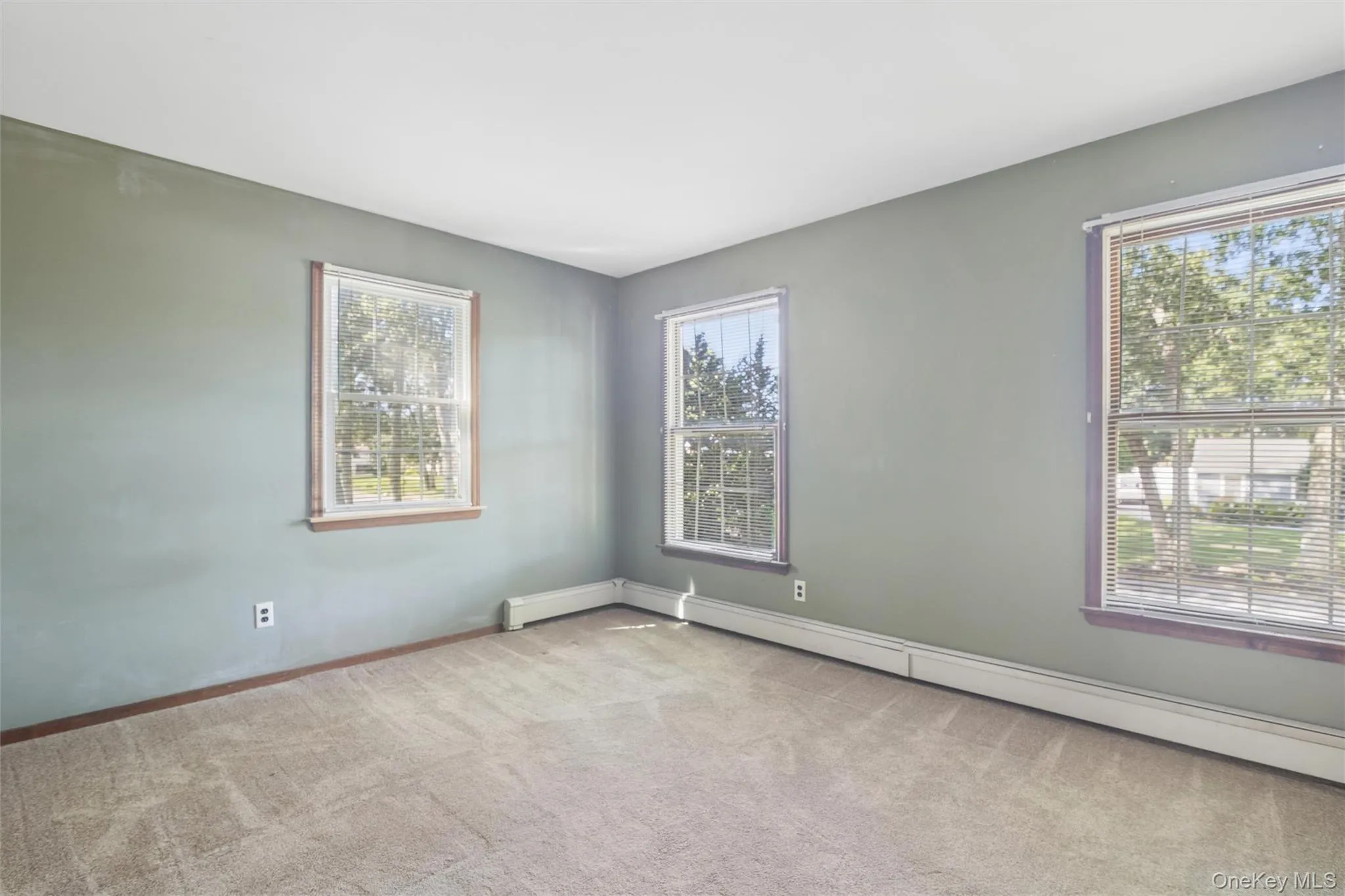 30 White Birch Circle, Brookhaven, NY, 4 Bedrooms Bedrooms, 10 Rooms Rooms,2 BathroomsBathrooms,Residential,For Rent,White Birch,0,1036540 30 White Birch Circle, Brookhaven, NY, 4 Bedrooms Bedrooms, 10 Rooms Rooms,2 BathroomsBathrooms,Residential,For Rent,White Birch,0,1036540