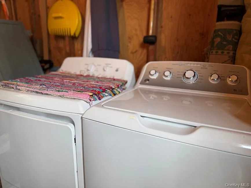 200 Surf, Brookhaven, NY, 2 Bedrooms Bedrooms, 5 Rooms Rooms,1 BathroomBathrooms,Residential,For Rent,Surf,0,1036541 200 Surf, Brookhaven, NY, 2 Bedrooms Bedrooms, 5 Rooms Rooms,1 BathroomBathrooms,Residential,For Rent,Surf,0,1036541