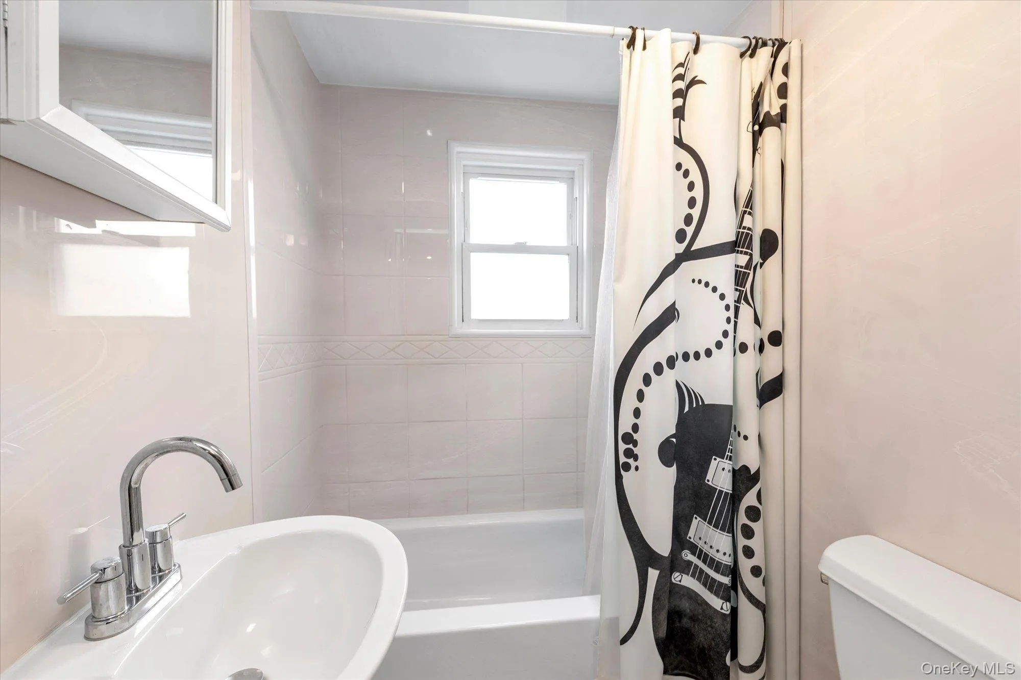 114 Stonecutter Road, Hempstead, NY, 5 Bedrooms Bedrooms, 8 Rooms Rooms,2 BathroomsBathrooms,Residential,For Rent,Stonecutter,0,1036542 114 Stonecutter Road, Hempstead, NY, 5 Bedrooms Bedrooms, 8 Rooms Rooms,2 BathroomsBathrooms,Residential,For Rent,Stonecutter,0,1036542