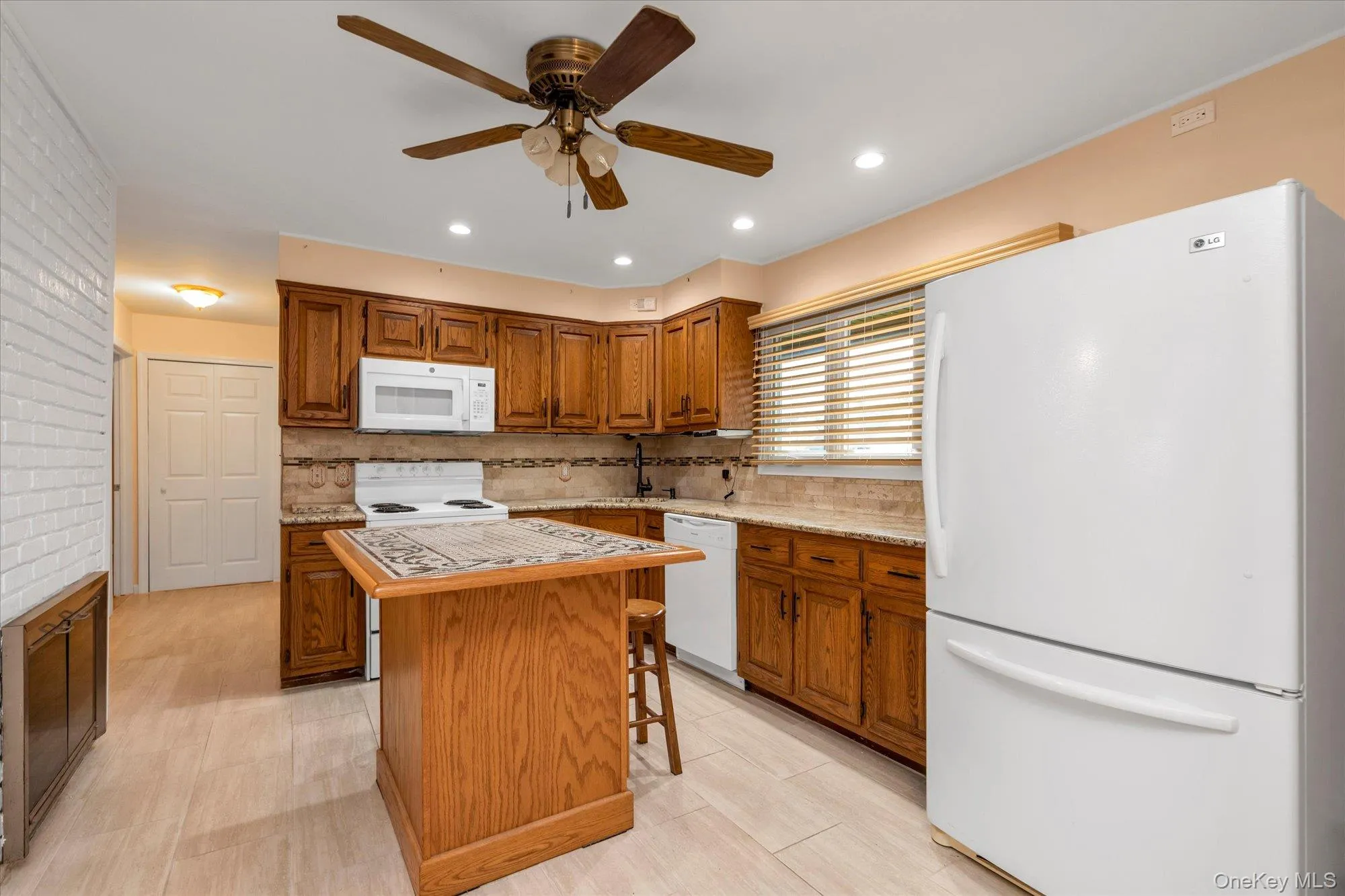 114 Stonecutter Road, Hempstead, NY, 5 Bedrooms Bedrooms, 8 Rooms Rooms,2 BathroomsBathrooms,Residential,For Rent,Stonecutter,0,1036542 114 Stonecutter Road, Hempstead, NY, 5 Bedrooms Bedrooms, 8 Rooms Rooms,2 BathroomsBathrooms,Residential,For Rent,Stonecutter,0,1036542