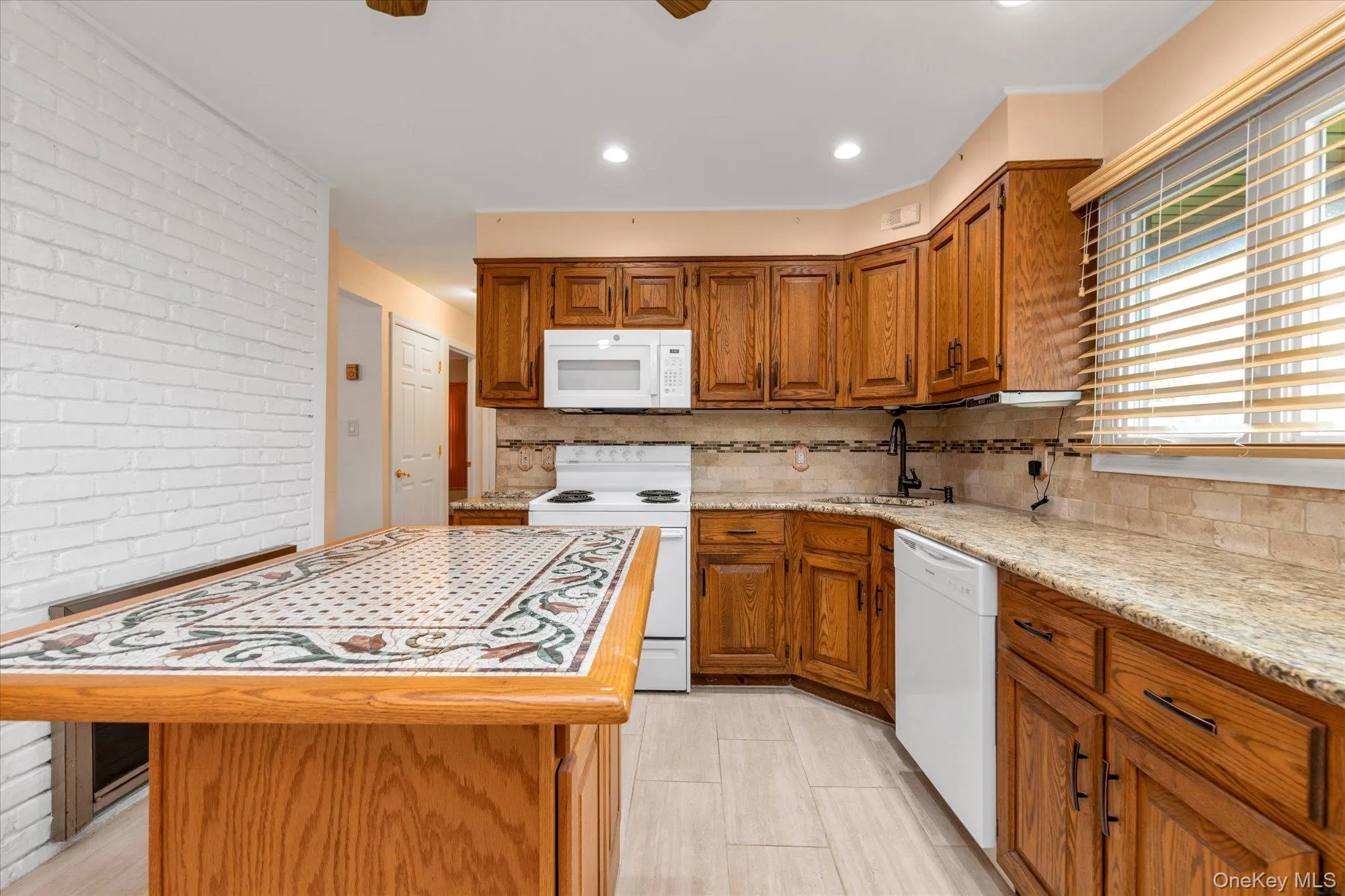 114 Stonecutter Road, Hempstead, NY, 5 Bedrooms Bedrooms, 8 Rooms Rooms,2 BathroomsBathrooms,Residential,For Rent,Stonecutter,0,1036542 114 Stonecutter Road, Hempstead, NY, 5 Bedrooms Bedrooms, 8 Rooms Rooms,2 BathroomsBathrooms,Residential,For Rent,Stonecutter,0,1036542