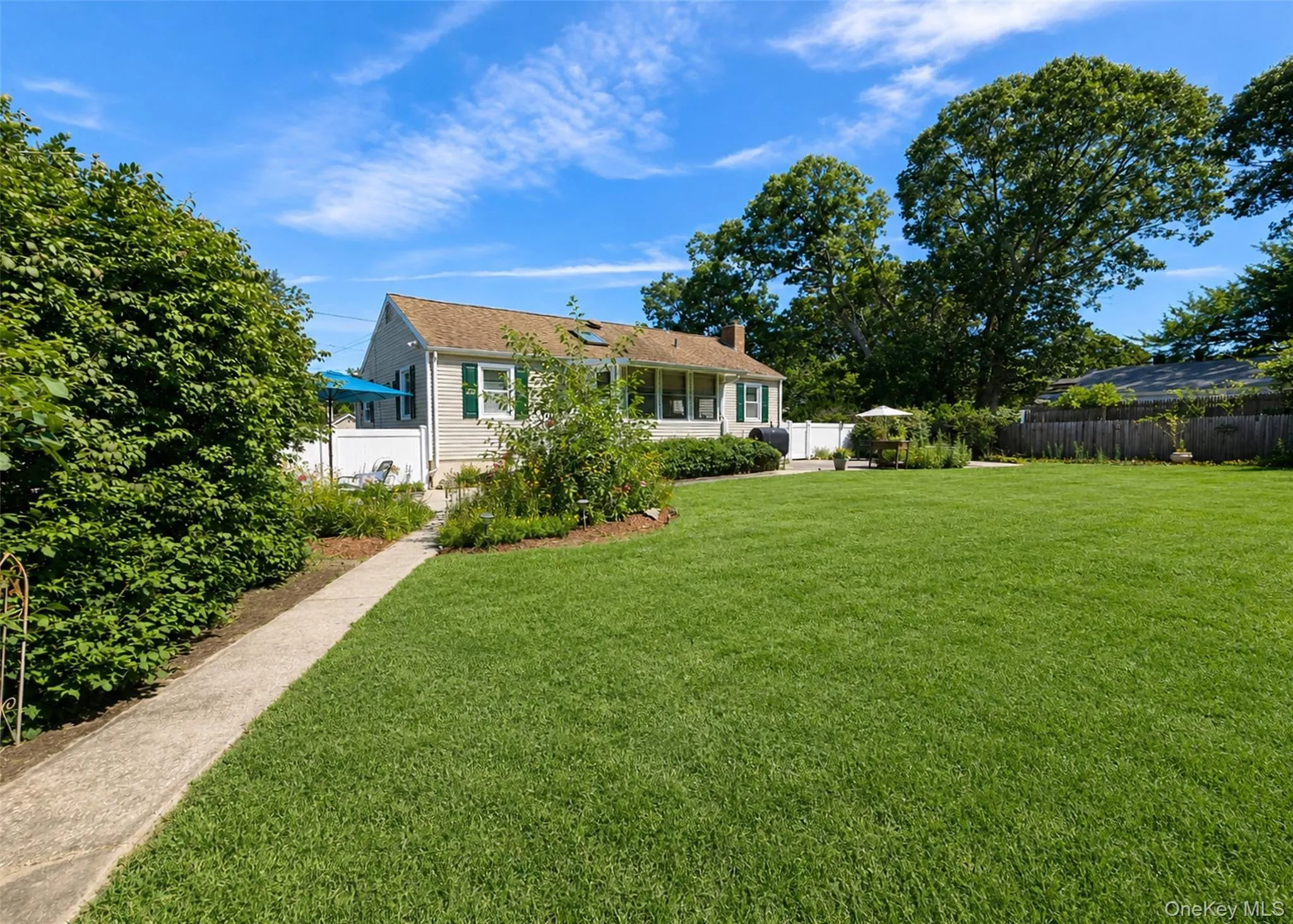 102 Magnolia Drive, Brookhaven, NY, 3 Bedrooms Bedrooms, 6 Rooms Rooms,1 BathroomBathrooms,Residential,For Rent,Magnolia,0,1036543 102 Magnolia Drive, Brookhaven, NY, 3 Bedrooms Bedrooms, 6 Rooms Rooms,1 BathroomBathrooms,Residential,For Rent,Magnolia,0,1036543