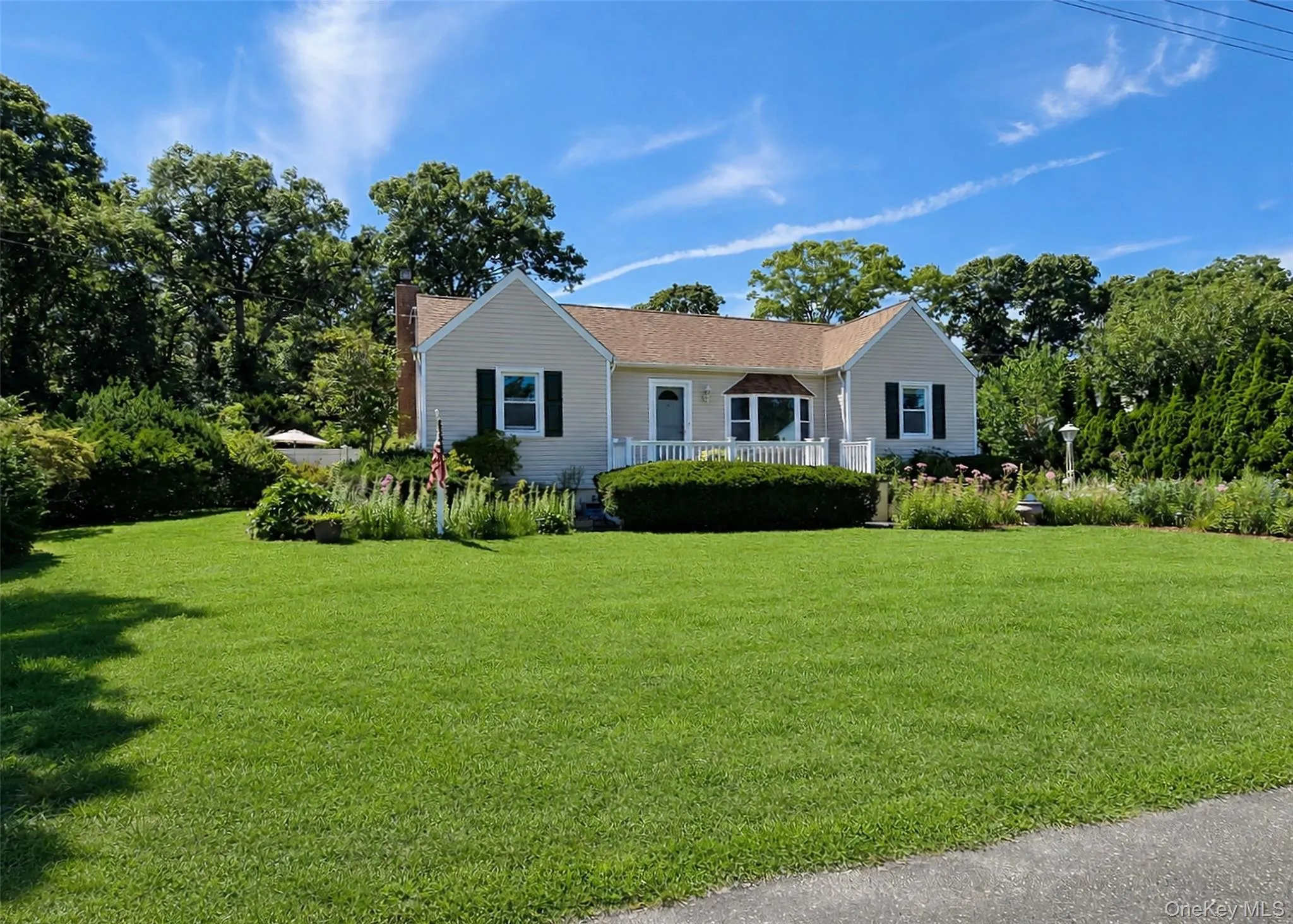 102 Magnolia Drive, Brookhaven, NY, 3 Bedrooms Bedrooms, 6 Rooms Rooms,1 BathroomBathrooms,Residential,For Rent,Magnolia,0,1036543 102 Magnolia Drive, Brookhaven, NY, 3 Bedrooms Bedrooms, 6 Rooms Rooms,1 BathroomBathrooms,Residential,For Rent,Magnolia,0,1036543