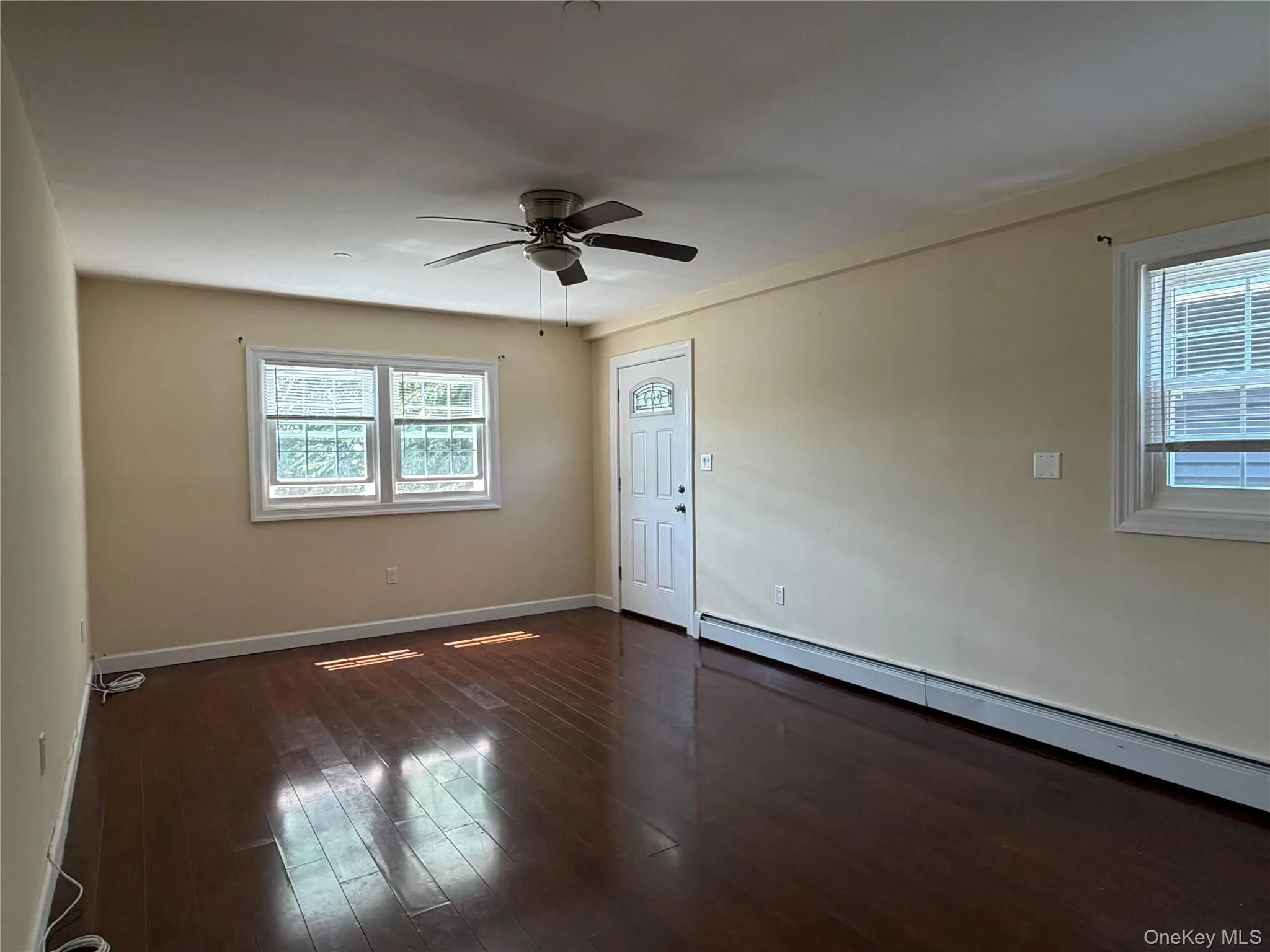 422 CHESTER Street, Long Beach, NY, 2 Bedrooms Bedrooms, 5 Rooms Rooms,1 BathroomBathrooms,Residential Lease,For Rent,CHESTER,0,1036545 422 CHESTER Street, Long Beach, NY, 2 Bedrooms Bedrooms, 5 Rooms Rooms,1 BathroomBathrooms,Residential Lease,For Rent,CHESTER,0,1036545